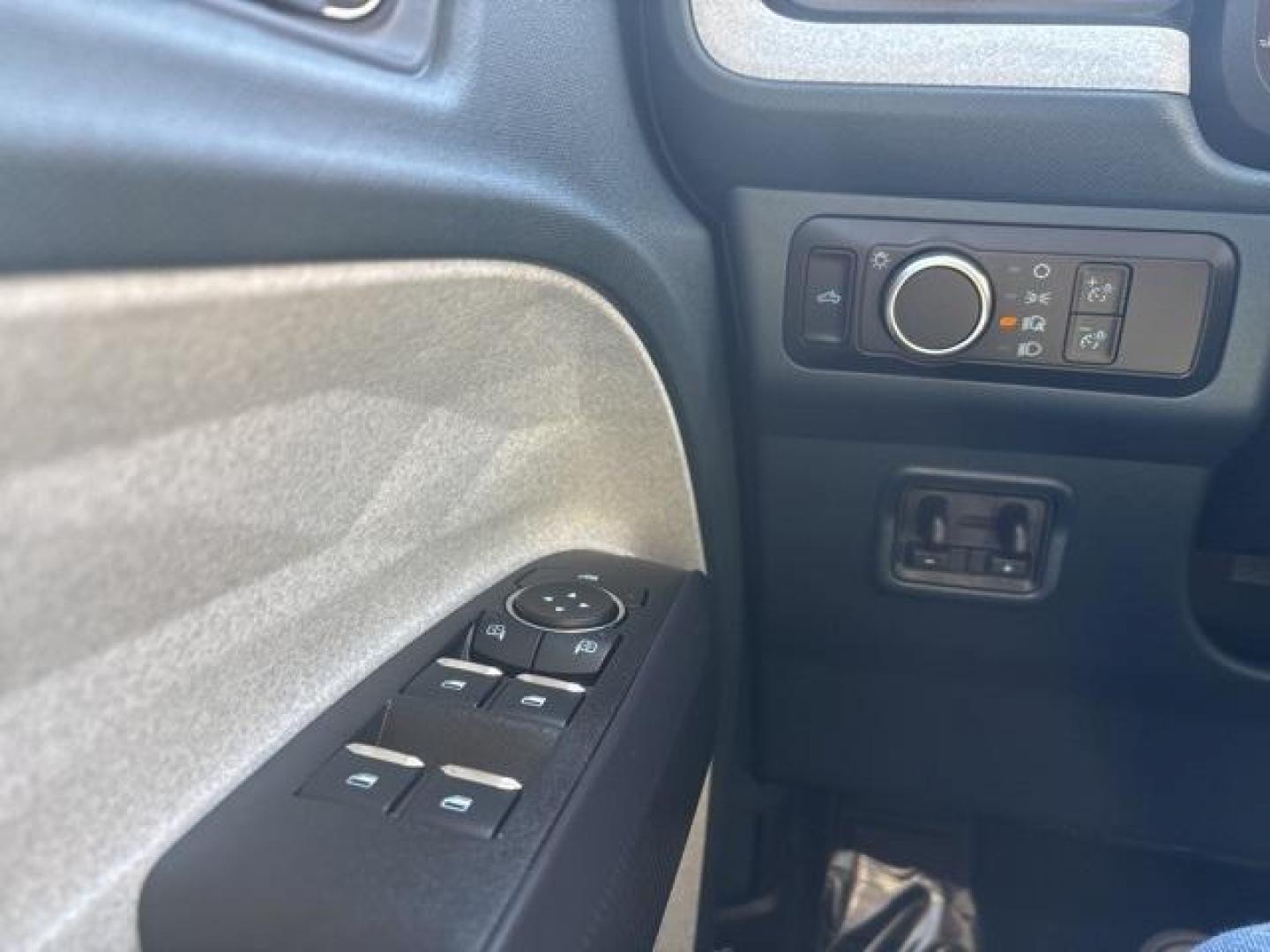 2025 White /Blue Ford Maverick XLT (3FTTW8JA3SR) with an EcoBoost 2.0L I4 GTDi DOHC Turbocharged VCT engine, Automatic transmission, located at 1105 E Mulberry, Kaufman, TX, 75142, (972) 962-2151, 32.589550, -96.300926 - $2,000 off MSRP! Priced below KBB Fair Purchase Price!<br><br><br>White 2025 Ford Maverick 4D Crew Cab XLT AWD 8-Speed Automatic EcoBoost 2.0L I4 GTDi DOHC Turbocharged VCT 22/30 City/Highway MPG<br><br>22/30 City/Highway MPG Price includes: $1000 - Final Days Mega Bonus Cash. Exp. 01/02/2026 $1000 - Photo#24