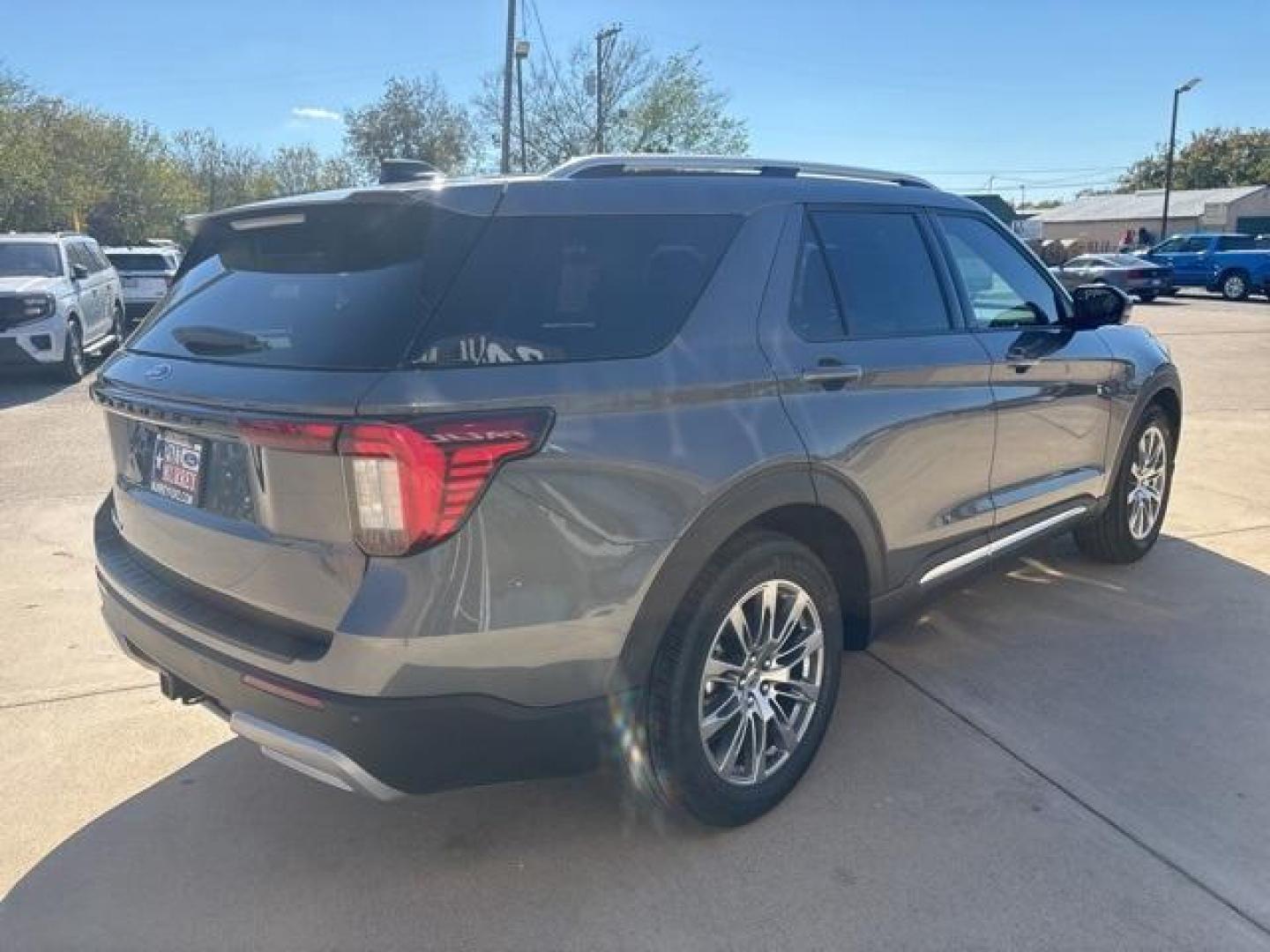 2026 Carbonized Gray Metallic /Mojave Dusk Interior Ford Explorer Platinum (1FMUK7HH6TG) with an 2.3L EcoBoost I-4 engine, Automatic transmission, located at 1105 E Mulberry, Kaufman, TX, 75142, (972) 962-2151, 32.589550, -96.300926 - Carbonized Gray Metallic 2026 Ford Explorer 4D Sport Utility Platinum RWD 10-Speed Automatic 2.3L EcoBoost I-4 20/29 City/Highway MPG<br><br>20/29 City/Highway MPG - Photo#5