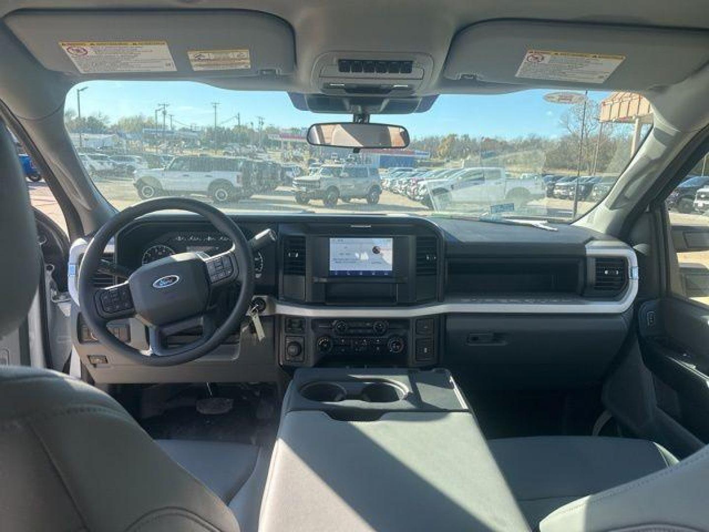 2025 Oxford White /Medium Dark Slate Ford F-250SD XLT (1FD7X2BA9SE) with an 6.8L V8 engine, Automatic transmission, located at 1105 E Mulberry, Kaufman, TX, 75142, (972) 962-2151, 32.589550, -96.300926 - Photo#9