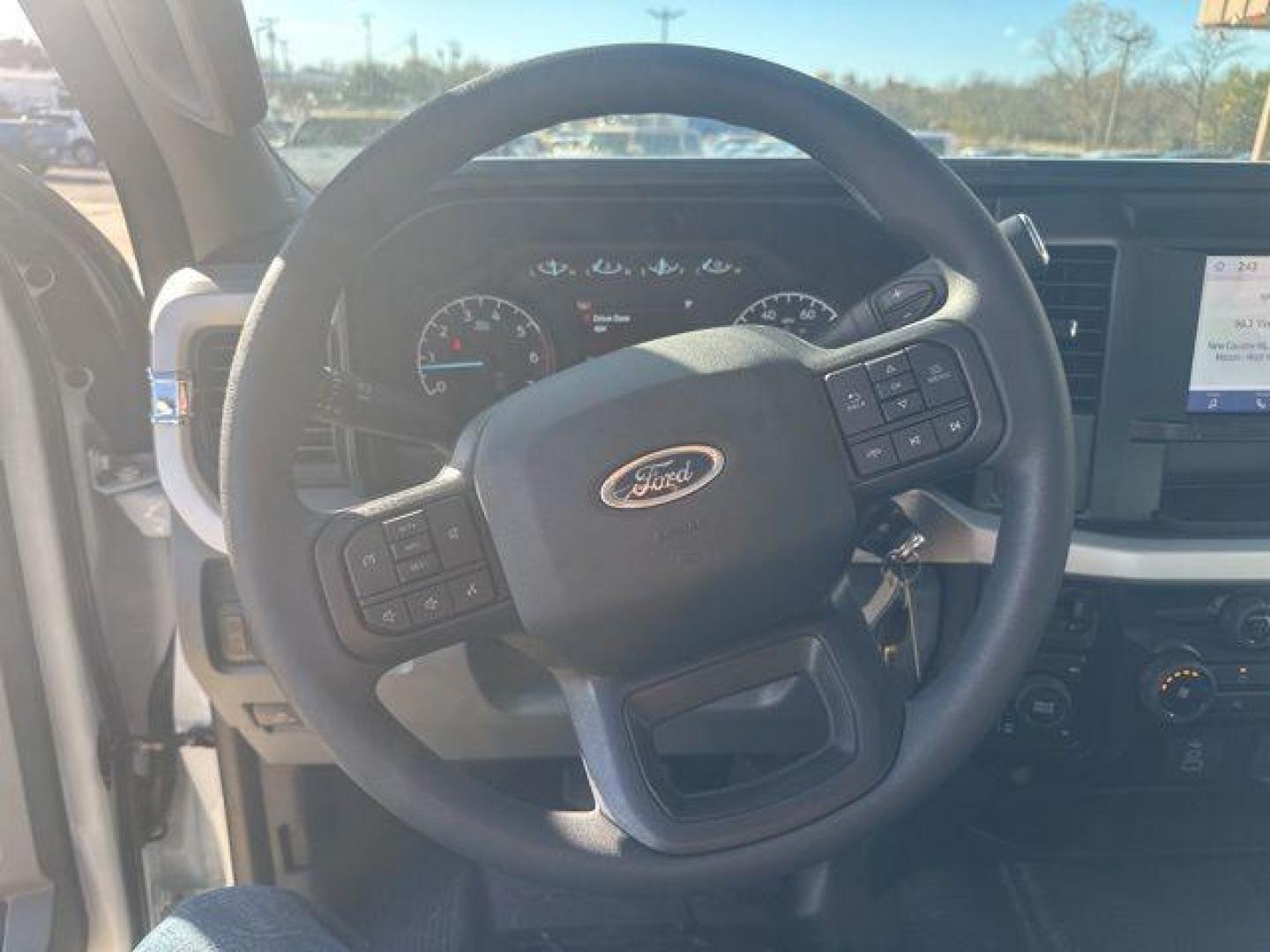 2025 Oxford White /Medium Dark Slate Ford F-250SD XLT (1FD7X2BA9SE) with an 6.8L V8 engine, Automatic transmission, located at 1105 E Mulberry, Kaufman, TX, 75142, (972) 962-2151, 32.589550, -96.300926 - Photo#10