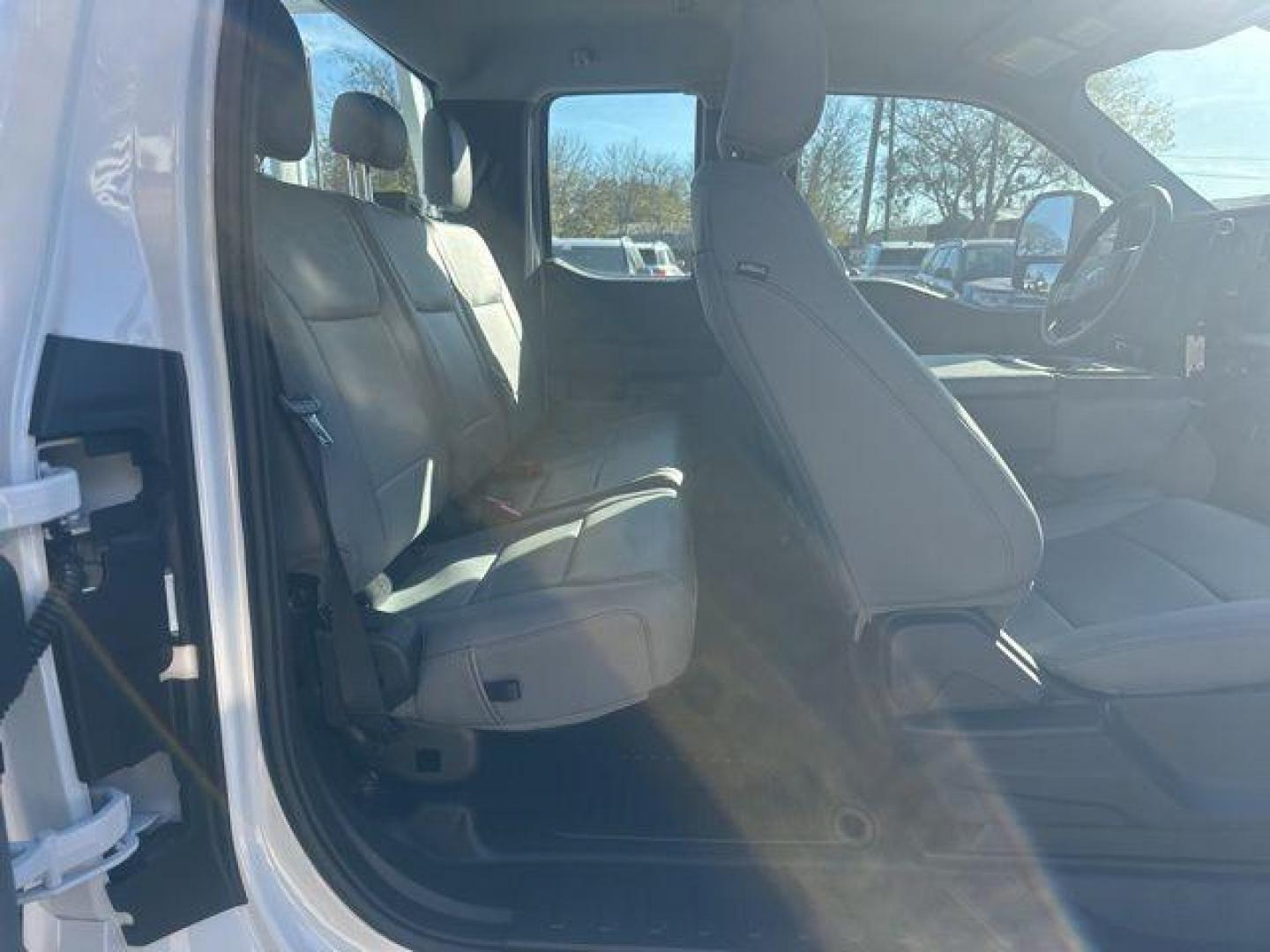 2025 Oxford White /Medium Dark Slate Ford F-250SD XLT (1FD7X2BA9SE) with an 6.8L V8 engine, Automatic transmission, located at 1105 E Mulberry, Kaufman, TX, 75142, (972) 962-2151, 32.589550, -96.300926 - Photo#16