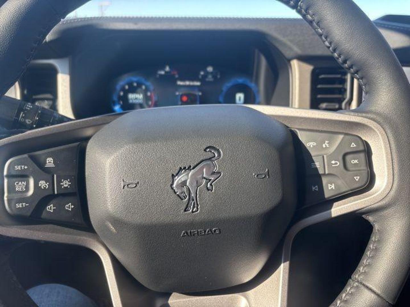 2025 Gray /Black Onyx Ford Bronco Outer Banks (1FMEE8BPXSL) with an 2.7L EcoBoost V6 engine, Automatic transmission, located at 1105 E Mulberry, Kaufman, TX, 75142, (972) 962-2151, 32.589550, -96.300926 - $5,080 off MSRP!<br><br><br>Marsh Gray 2025 Ford Bronco 4D Sport Utility Outer Banks 4WD 10-Speed Automatic 2.7L EcoBoost V6 19/21 City/Highway MPG Price includes: $2500 - Retail Customer Cash. Exp. 03/31/2026 - Photo#21