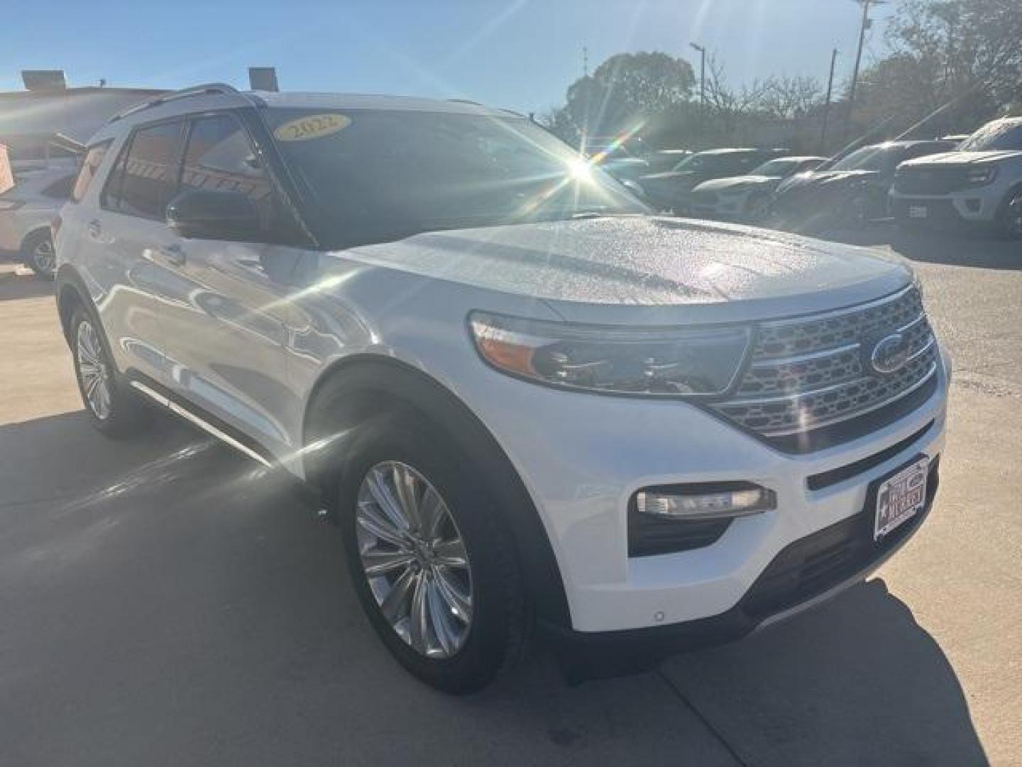 2022 Star White Metallic Tri-Coat /Ebony Ford Explorer Limited (1FMSK7FH5NG) with an 2.3L EcoBoost I-4 engine, Automatic transmission, located at 1105 E Mulberry, Kaufman, TX, 75142, (972) 962-2151, 32.589550, -96.300926 - Star White Metallic Tri-Coat 2022 Ford Explorer 4D Sport Utility Limited RWD 10-Speed Automatic 2.3L EcoBoost I-4<br><br><br>Odometer is 42032 miles below market average! 21/28 City/Highway MPG<br><br><br>Please call Paul Murrey Ford Inc. In Kaufman Texas A Family Dealership Since 1952 Serving the D - Photo#6