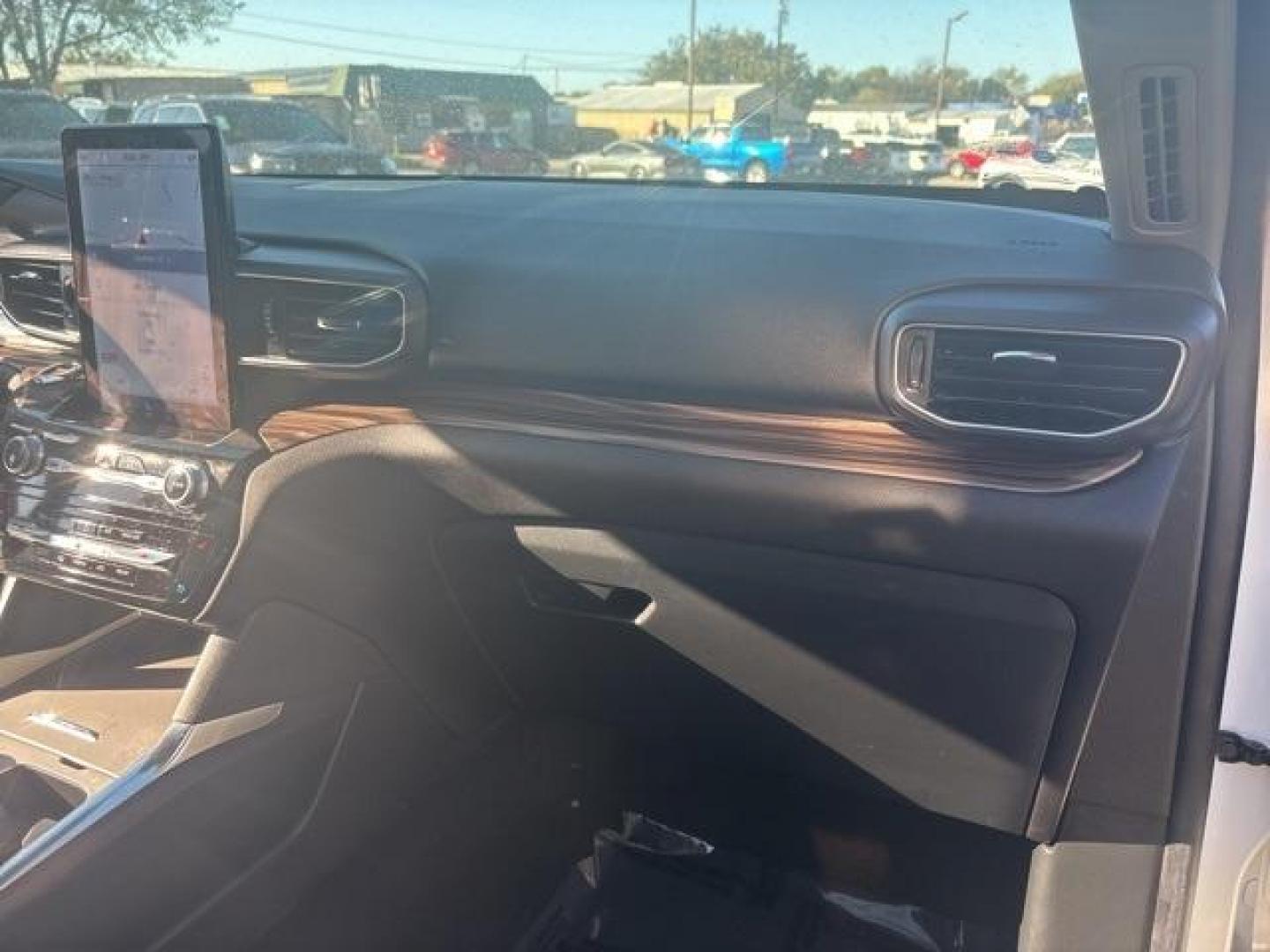 2022 Star White Metallic Tri-Coat /Ebony Ford Explorer Limited (1FMSK7FH5NG) with an 2.3L EcoBoost I-4 engine, Automatic transmission, located at 1105 E Mulberry, Kaufman, TX, 75142, (972) 962-2151, 32.589550, -96.300926 - Star White Metallic Tri-Coat 2022 Ford Explorer 4D Sport Utility Limited RWD 10-Speed Automatic 2.3L EcoBoost I-4<br><br><br>Odometer is 42032 miles below market average! 21/28 City/Highway MPG<br><br><br>Please call Paul Murrey Ford Inc. In Kaufman Texas A Family Dealership Since 1952 Serving the D - Photo#18