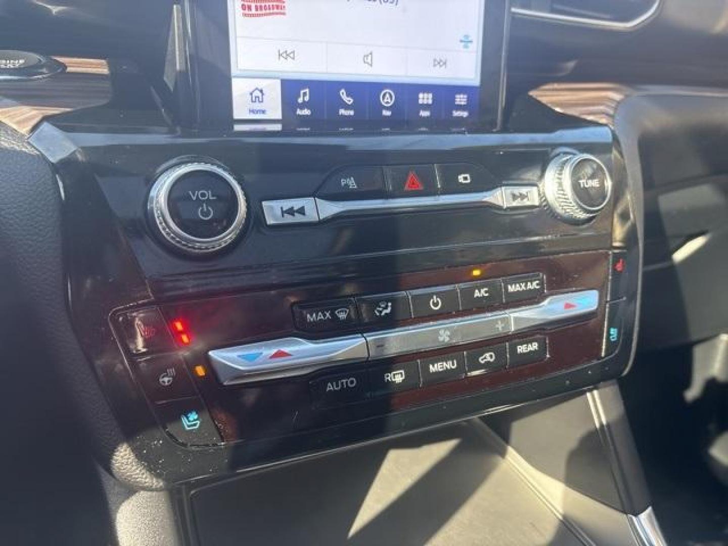 2022 Star White Metallic Tri-Coat /Ebony Ford Explorer Limited (1FMSK7FH5NG) with an 2.3L EcoBoost I-4 engine, Automatic transmission, located at 1105 E Mulberry, Kaufman, TX, 75142, (972) 962-2151, 32.589550, -96.300926 - Star White Metallic Tri-Coat 2022 Ford Explorer 4D Sport Utility Limited RWD 10-Speed Automatic 2.3L EcoBoost I-4<br><br><br>Odometer is 42032 miles below market average! 21/28 City/Highway MPG<br><br><br>Please call Paul Murrey Ford Inc. In Kaufman Texas A Family Dealership Since 1952 Serving the D - Photo#26