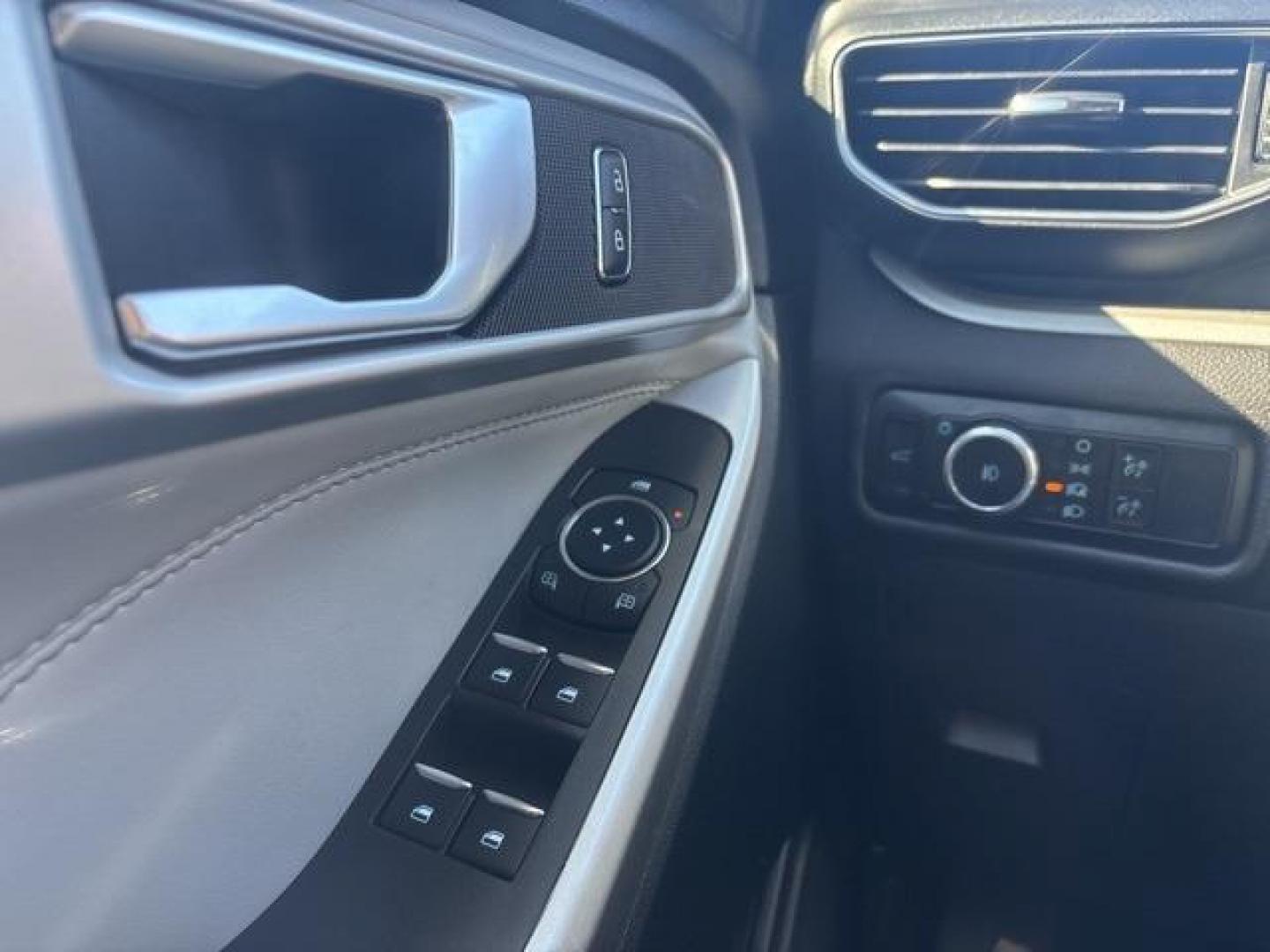 2023 Star White Metallic Tri-Coat /Light Slate Ford Explorer XLT (1FMSK7DH5PG) with an 2.3L EcoBoost I-4 engine, Automatic transmission, located at 1105 E Mulberry, Kaufman, TX, 75142, (972) 962-2151, 32.589550, -96.300926 - Star White Metallic Tri-Coat 2023 Ford Explorer 4D Sport Utility XLT RWD 10-Speed Automatic 2.3L EcoBoost I-4<br><br><br>Odometer is 4546 miles below market average! 21/28 City/Highway MPG<br><br><br>Please call Paul Murrey Ford Inc. In Kaufman Texas A Family Dealership Since 1952 Serving the Dallas - Photo#26