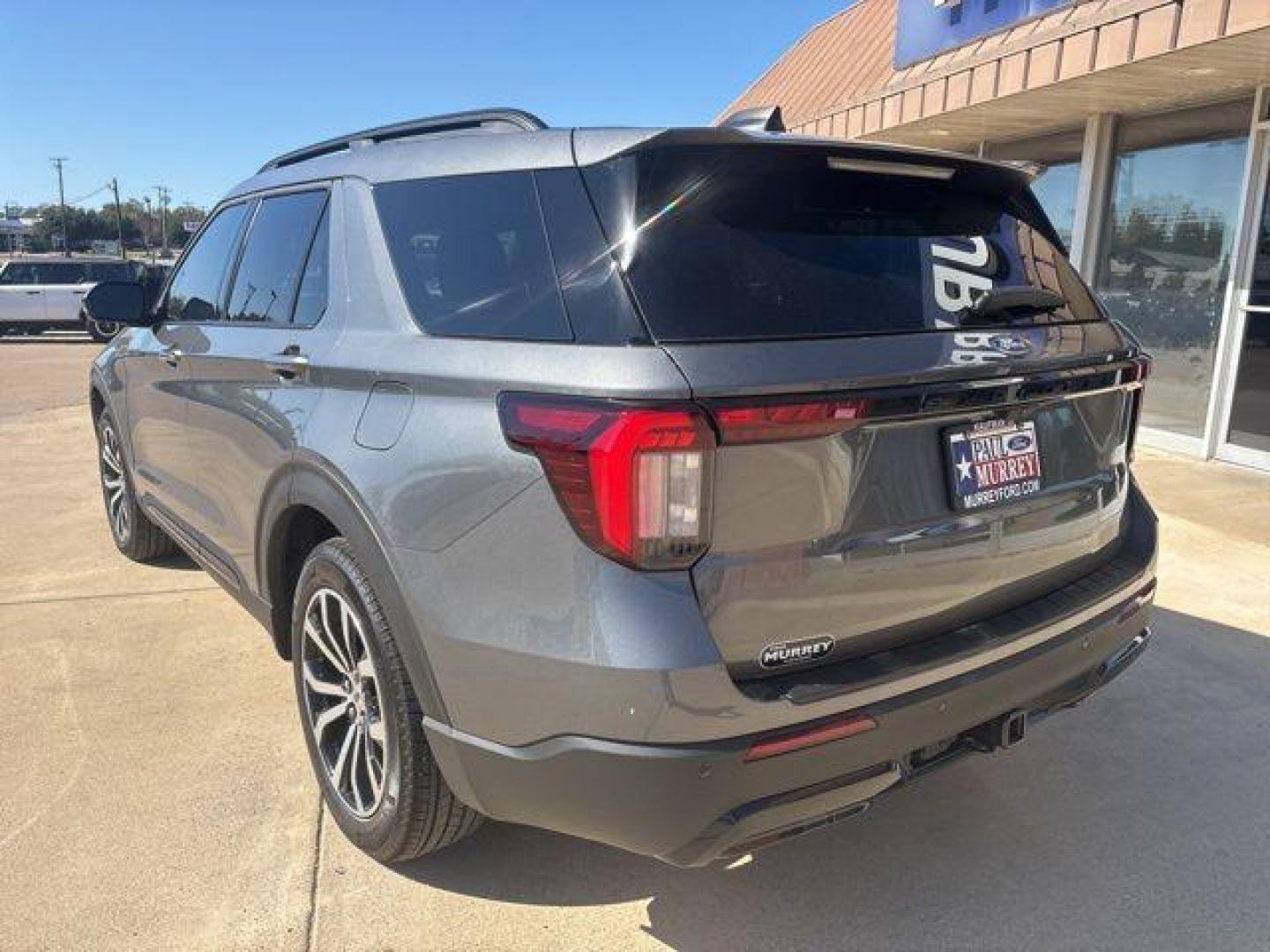 2026 Gray Metallic /Onyx Ford Explorer ST-Line (1FMUK7KH1TG) with an 2.3L EcoBoost I-4 engine, Automatic transmission, located at 1105 E Mulberry, Kaufman, TX, 75142, (972) 962-2151, 32.589550, -96.300926 - $3,500 off MSRP!<br><br><br>Gray Metallic 2026 Ford Explorer 4D Sport Utility ST-Line RWD 10-Speed Automatic 2.3L EcoBoost I-4 20/29 City/Highway MPG<br><br>20/29 City/Highway MPG Price includes: $3500 - Retail Customer Cash. Exp. 03/31/2026 - Photo#3