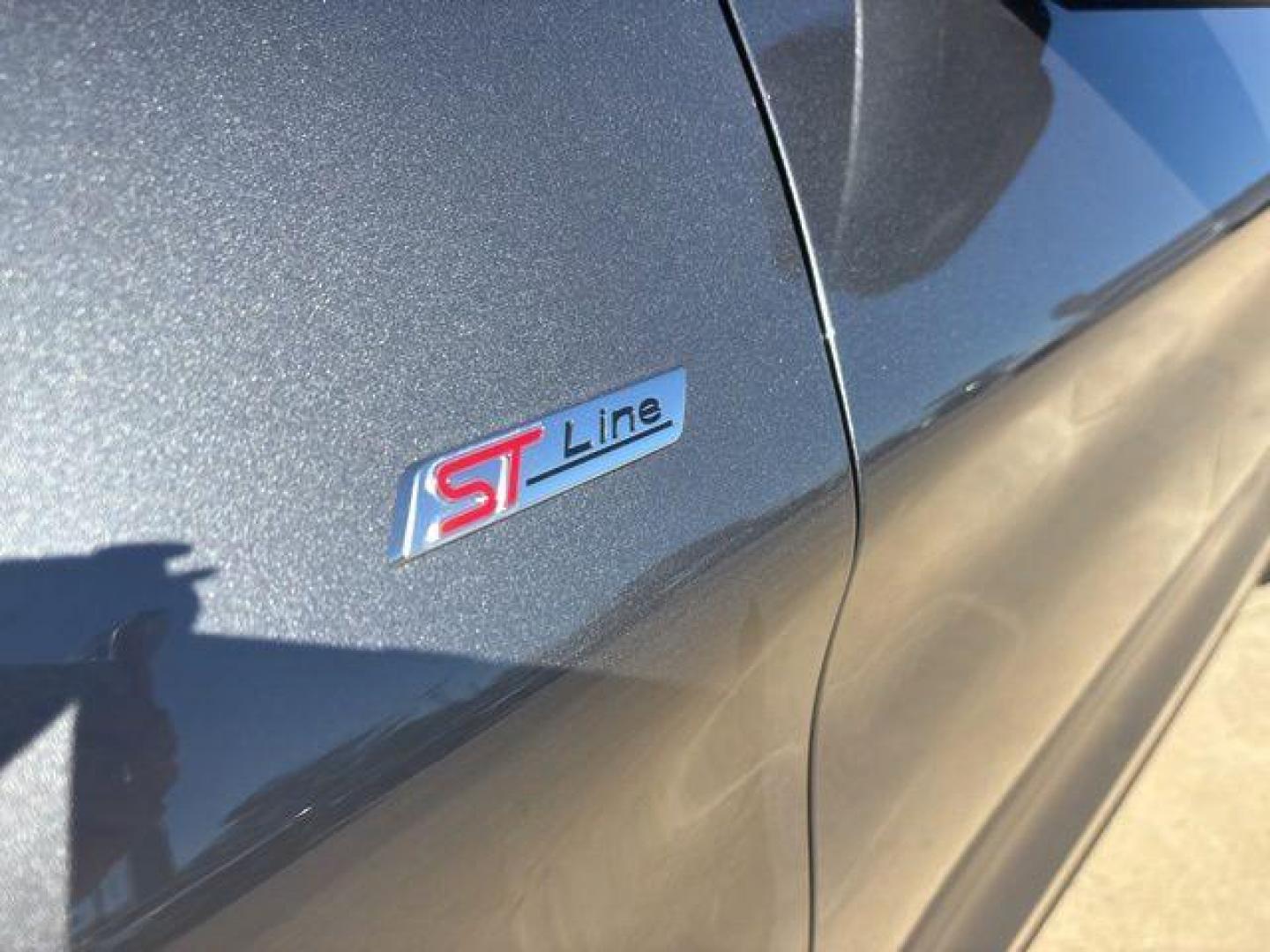 2026 Gray Metallic /Onyx Ford Explorer ST-Line (1FMUK7KH1TG) with an 2.3L EcoBoost I-4 engine, Automatic transmission, located at 1105 E Mulberry, Kaufman, TX, 75142, (972) 962-2151, 32.589550, -96.300926 - $3,500 off MSRP!<br><br><br>Gray Metallic 2026 Ford Explorer 4D Sport Utility ST-Line RWD 10-Speed Automatic 2.3L EcoBoost I-4 20/29 City/Highway MPG<br><br>20/29 City/Highway MPG Price includes: $3500 - Retail Customer Cash. Exp. 03/31/2026 - Photo#8