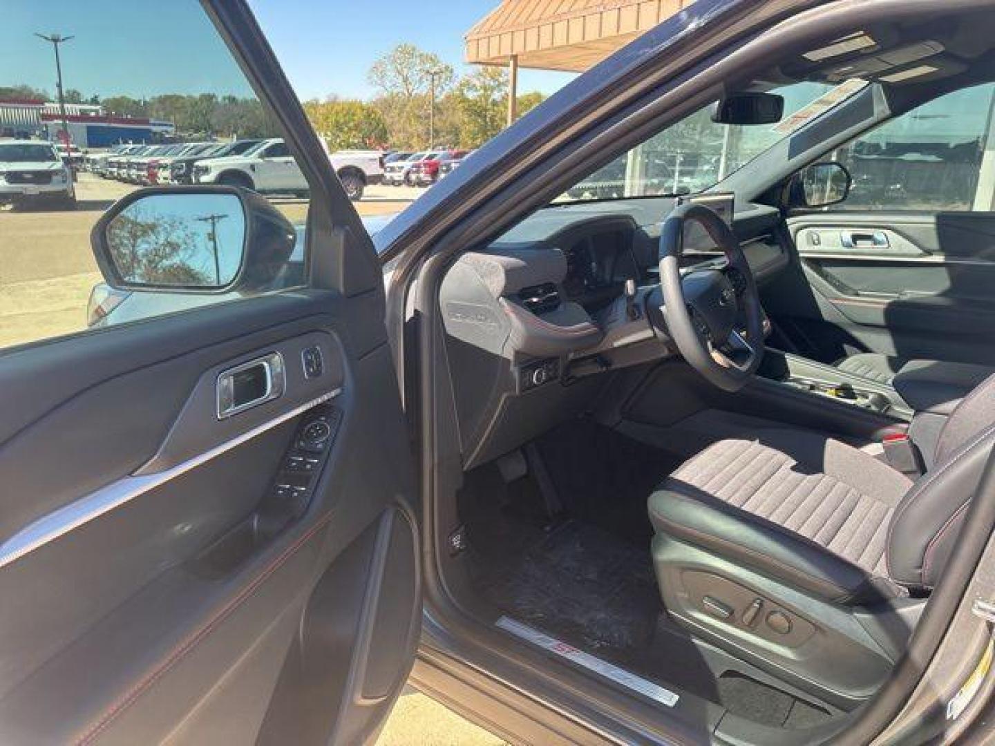 2026 Gray Metallic /Onyx Ford Explorer ST-Line (1FMUK7KH1TG) with an 2.3L EcoBoost I-4 engine, Automatic transmission, located at 1105 E Mulberry, Kaufman, TX, 75142, (972) 962-2151, 32.589550, -96.300926 - $3,500 off MSRP!<br><br><br>Gray Metallic 2026 Ford Explorer 4D Sport Utility ST-Line RWD 10-Speed Automatic 2.3L EcoBoost I-4 20/29 City/Highway MPG<br><br>20/29 City/Highway MPG Price includes: $3500 - Retail Customer Cash. Exp. 03/31/2026 - Photo#9