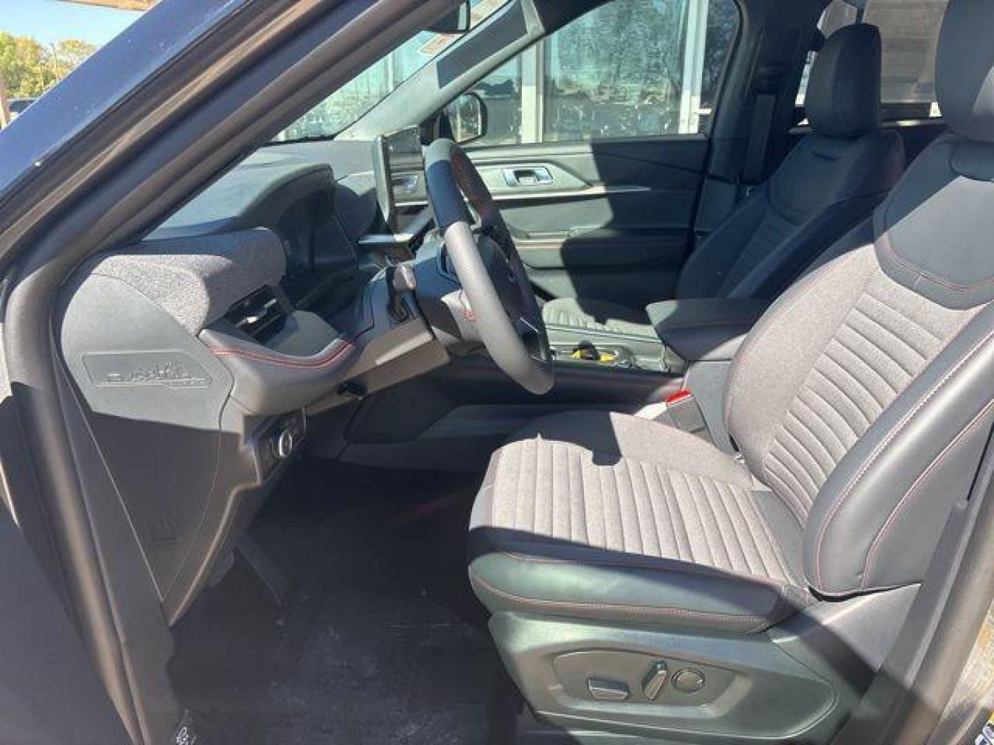 2026 Gray Metallic /Onyx Ford Explorer ST-Line (1FMUK7KH1TG) with an 2.3L EcoBoost I-4 engine, Automatic transmission, located at 1105 E Mulberry, Kaufman, TX, 75142, (972) 962-2151, 32.589550, -96.300926 - $1,000 off MSRP!<br><br><br>Gray Metallic 2026 Ford Explorer 4D Sport Utility ST-Line RWD 10-Speed Automatic 2.3L EcoBoost I-4 20/29 City/Highway MPG<br><br>20/29 City/Highway MPG Price includes: $1000 - Employee Pricing Retail Customer Cash. Exp. 07/06/2026 - Photo#10