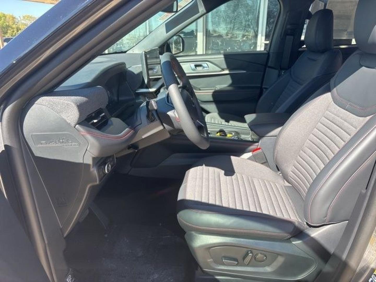 2026 Gray Metallic /Onyx Ford Explorer ST-Line (1FMUK7KH1TG) with an 2.3L EcoBoost I-4 engine, Automatic transmission, located at 1105 E Mulberry, Kaufman, TX, 75142, (972) 962-2151, 32.589550, -96.300926 - $4,500 off MSRP! Priced below KBB Fair Purchase Price!<br><br><br>Gray Metallic 2026 Ford Explorer 4D Sport Utility ST-Line RWD 10-Speed Automatic 2.3L EcoBoost I-4 20/29 City/Highway MPG<br><br>20/29 City/Highway MPG Price includes: $1000 - SSE Down Payment Assistance. Exp. 08/31/2026 $3000 - Retai- Photo#10