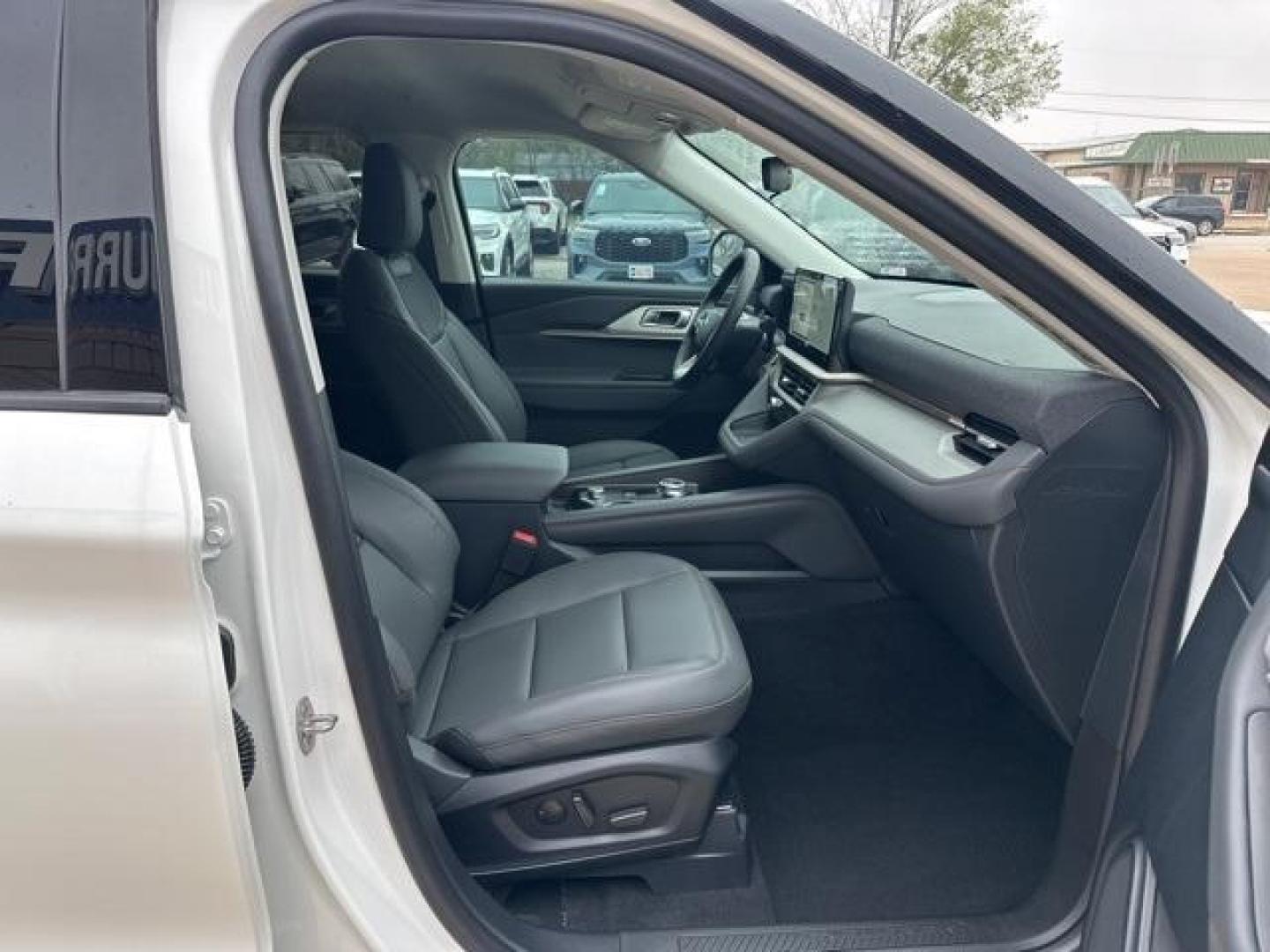 2026 Star White Metallic Tri-Coat /Gray Ford Explorer Active (1FMUK7DH6TG) with an 2.3L EcoBoost I-4 engine, Automatic transmission, located at 1105 E Mulberry, Kaufman, TX, 75142, (972) 962-2151, 32.589550, -96.300926 - $1,500 off MSRP!<br><br><br>Star White Metallic Tri-Coat 2026 Ford Explorer 4D Sport Utility Active RWD 10-Speed Automatic 2.3L EcoBoost I-4 20/29 City/Highway MPG<br><br>20/29 City/Highway MPG Price includes: $1000 - Retail Customer Cash. Exp. 01/05/2026 $500 - Bonus Customer Cash. Exp. 01/05/2026 - Photo#18
