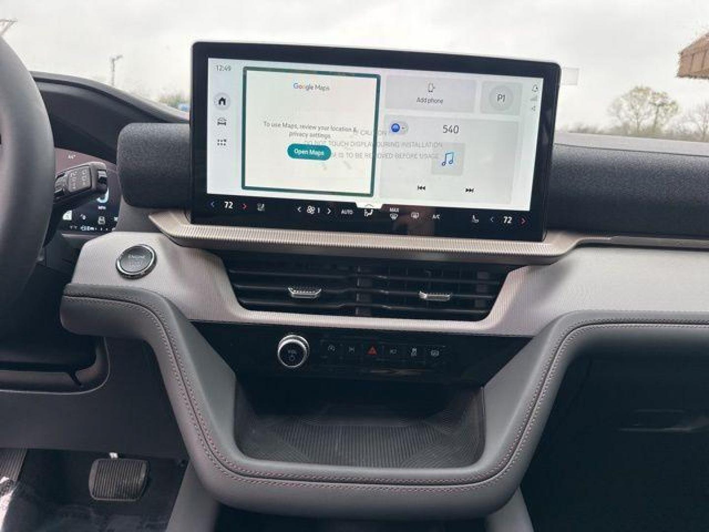 2026 White Metallic /Ultra Dark Space Gray Ford Explorer Active (1FMUK7DH6TG) with an 2.3L EcoBoost I-4 engine, Automatic transmission, located at 1105 E Mulberry, Kaufman, TX, 75142, (972) 962-2151, 32.589550, -96.300926 - $3,500 off MSRP!<br><br><br>Star White Metallic Tri-Coat 2026 Ford Explorer 4D Sport Utility Active RWD 10-Speed Automatic 2.3L EcoBoost I-4 20/29 City/Highway MPG<br><br>20/29 City/Highway MPG Price includes: $3500 - Retail Customer Cash. Exp. 03/31/2026 - Photo#8