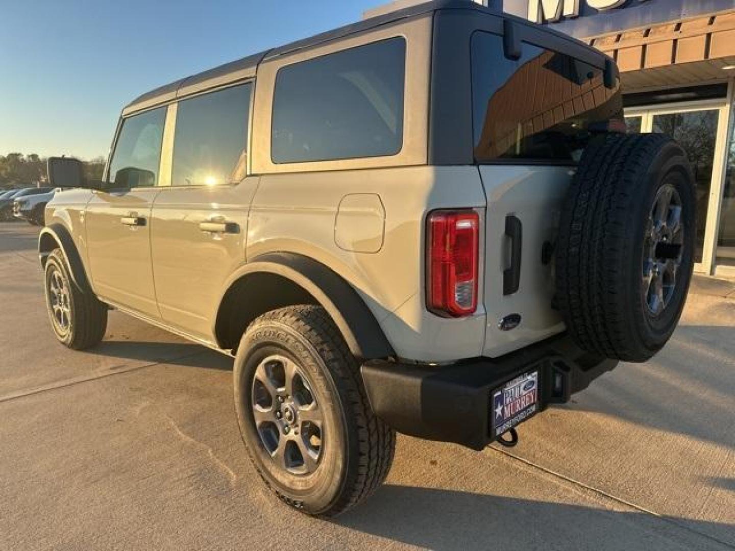2025 Desert Sand /Black Onyx Interior Ford Bronco Big Bend (1FMDE7BH7SL) with an 2.3L EcoBoost I-4 engine, Automatic transmission, located at 1105 E Mulberry, Kaufman, TX, 75142, (972) 962-2151, 32.589550, -96.300926 - $4,157 off MSRP!<br><br><br>Desert Sand 2025 Ford Bronco 4D Sport Utility Big Bend 4WD 10-Speed Automatic 2.3L EcoBoost I-4 18/22 City/Highway MPG Price includes: $1000 - Final Days Mega Bonus Cash. Exp. 01/02/2026 $2000 - Retail Bonus Cash. Exp. 01/05/2026 - Photo#2
