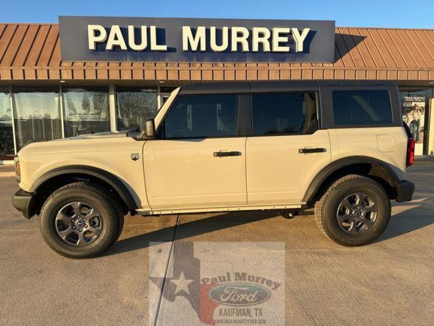 2025 Desert Sand /Black Onyx Ford Bronco Big Bend (1FMDE7BH7SL) with an 2.3L EcoBoost I-4 engine, Automatic transmission, located at 1105 E Mulberry, Kaufman, TX, 75142, (972) 962-2151, 32.589550, -96.300926 - $4,857 off MSRP!<br><br><br>Desert Sand 2025 Ford Bronco 4D Sport Utility Big Bend 4WD 10-Speed Automatic 2.3L EcoBoost I-4 18/22 City/Highway MPG Price includes: $3000 - Retail Customer Cash. Exp. 03/31/2026 - Photo#0