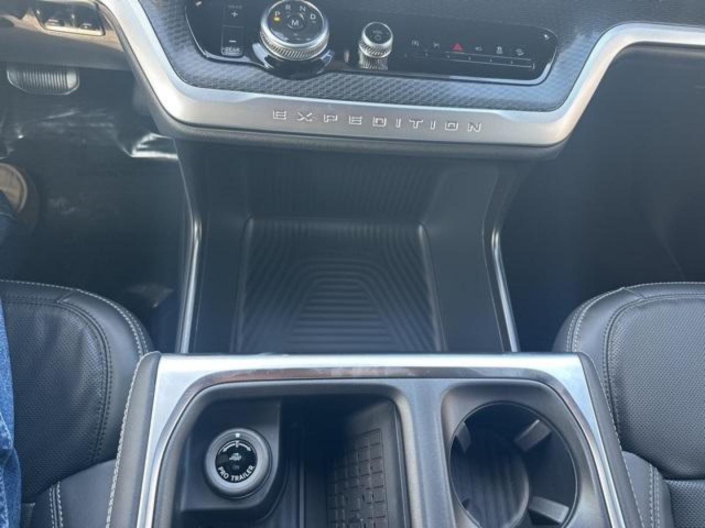 2025 Agate Black Metallic /Black Ford Expedition Platinum (1FMJU1M87SE) with an EcoBoost 3.5L V6 GTDi DOHC 24V Twin Turbocharged engine, Automatic transmission, located at 1105 E Mulberry, Kaufman, TX, 75142, (972) 962-2151, 32.589550, -96.300926 - $3,118 off MSRP!<br><br>4WD.<br>Agate Black Metallic 2025 Ford Expedition 4D Sport Utility Platinum 4WD 10-Speed Automatic EcoBoost 3.5L V6 GTDi DOHC 24V Twin Turbocharged Price includes: $1000 - Final Days Mega Bonus Cash. Exp. 01/02/2026 - Photo#10