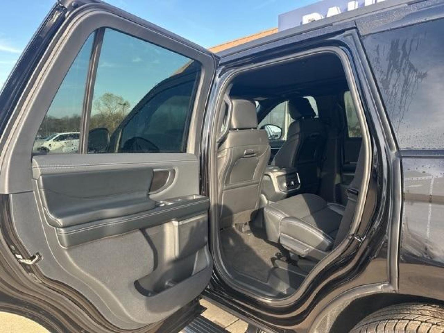 2025 Agate Black Metallic /Black Ford Expedition Platinum (1FMJU1M87SE) with an EcoBoost 3.5L V6 GTDi DOHC 24V Twin Turbocharged engine, Automatic transmission, located at 1105 E Mulberry, Kaufman, TX, 75142, (972) 962-2151, 32.589550, -96.300926 - $3,118 off MSRP!<br><br>4WD.<br>Agate Black Metallic 2025 Ford Expedition 4D Sport Utility Platinum 4WD 10-Speed Automatic EcoBoost 3.5L V6 GTDi DOHC 24V Twin Turbocharged Price includes: $1000 - Final Days Mega Bonus Cash. Exp. 01/02/2026 - Photo#11