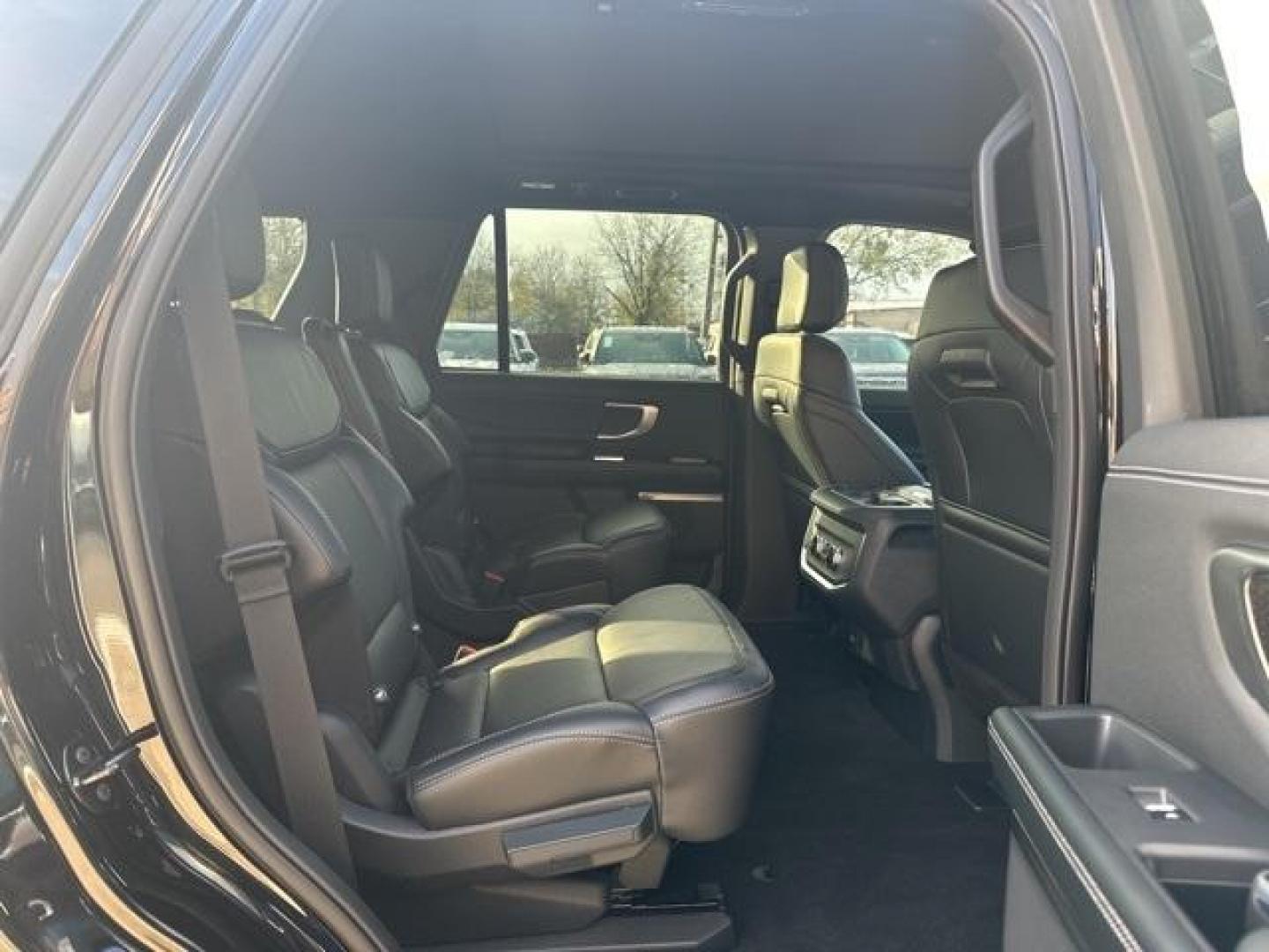 2025 Agate Black Metallic /Black Ford Expedition Platinum (1FMJU1M87SE) with an EcoBoost 3.5L V6 GTDi DOHC 24V Twin Turbocharged engine, Automatic transmission, located at 1105 E Mulberry, Kaufman, TX, 75142, (972) 962-2151, 32.589550, -96.300926 - $3,118 off MSRP!<br><br>4WD.<br>Agate Black Metallic 2025 Ford Expedition 4D Sport Utility Platinum 4WD 10-Speed Automatic EcoBoost 3.5L V6 GTDi DOHC 24V Twin Turbocharged Price includes: $1000 - Final Days Mega Bonus Cash. Exp. 01/02/2026 - Photo#17