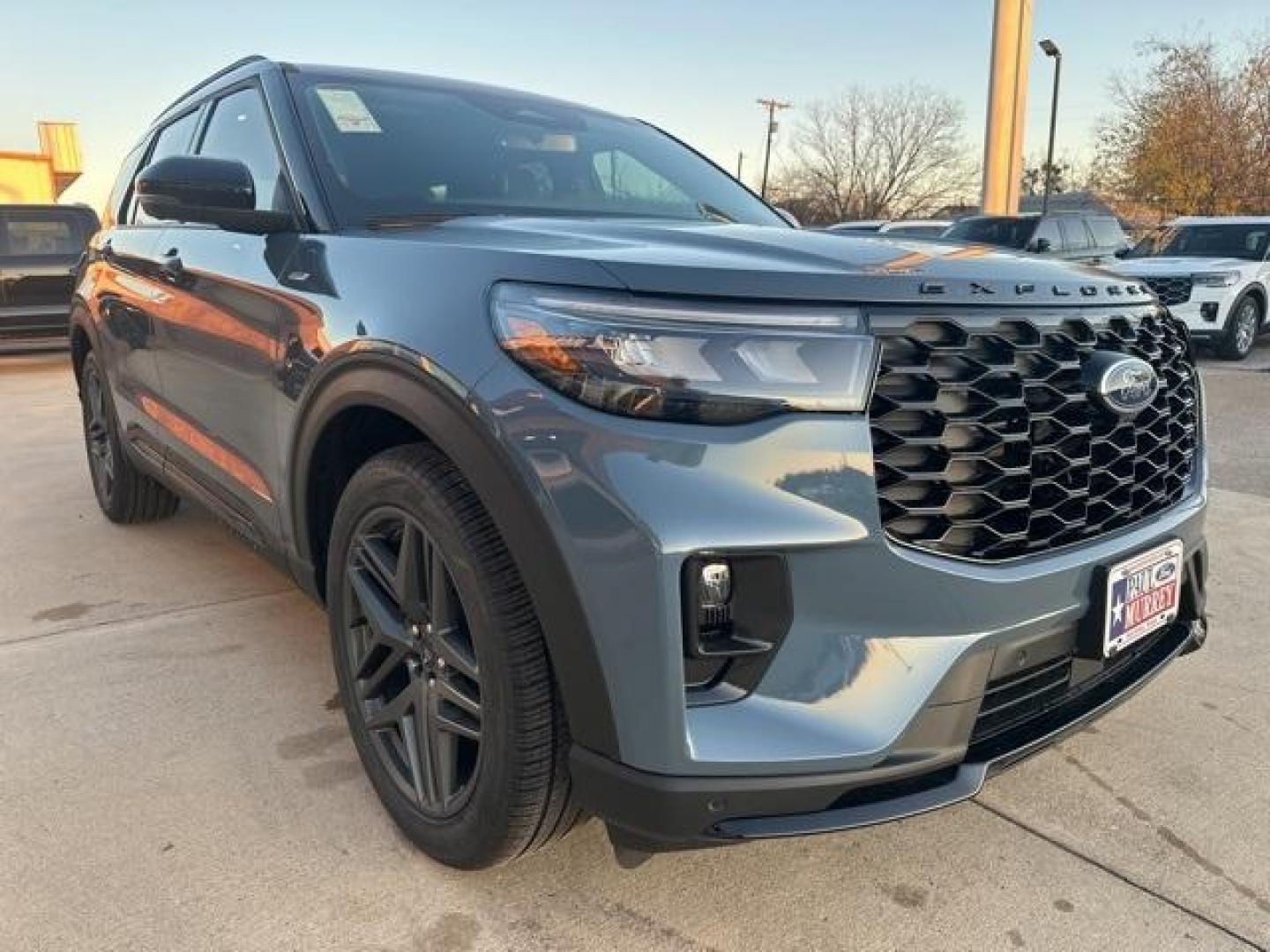 2025 Vapor Blue /Onyx Ford Explorer ST-Line (1FMUK7KH9SG) with an 2.3L EcoBoost I-4 engine, Automatic transmission, located at 1105 E Mulberry, Kaufman, TX, 75142, (972) 962-2151, 32.589550, -96.300926 - $3,478 off MSRP!<br><br><br>Vapor Blue 2025 Ford Explorer 4D Sport Utility ST-Line RWD 10-Speed Automatic 2.3L EcoBoost I-4 20/29 City/Highway MPG<br><br>20/29 City/Highway MPG Price includes: $1000 - Final Days Mega Bonus Cash. Exp. 01/02/2026 $1500 - Bonus Customer Cash. Exp. 01/05/2026 - Photo#4