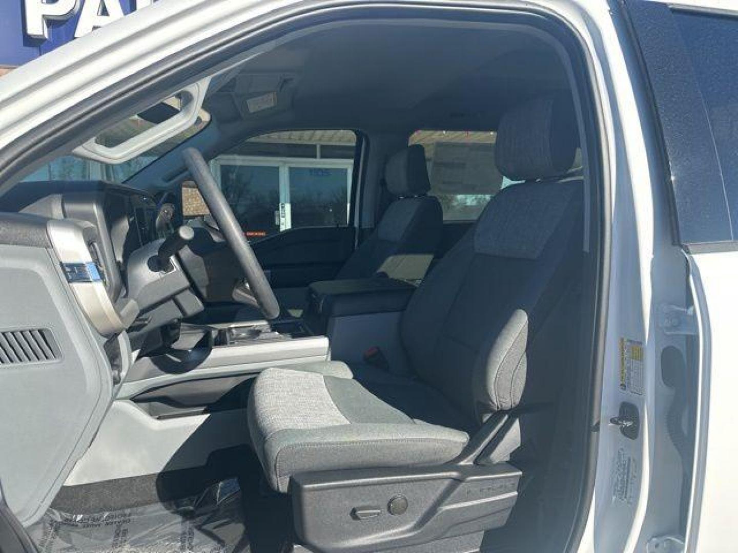 2026 Oxford White /Medium Dark Slate Ford F-250SD XLT (1FT7W2BT6TE) with an Power Stroke 6.7L V8 DI 32V OHV Turbodiesel engine, Automatic transmission, located at 1105 E Mulberry, Kaufman, TX, 75142, (972) 962-2151, 32.589550, -96.300926 - $4,783 off MSRP!<br><br>4WD.<br>Oxford White 2026 Ford F-250SD 4D Crew Cab XLT 4WD 10-Speed Automatic Power Stroke 6.7L V8 DI 32V OHV Turbodiesel Price includes: $1000 - Retail Customer Cash. Exp. 03/31/2026 - Photo#7