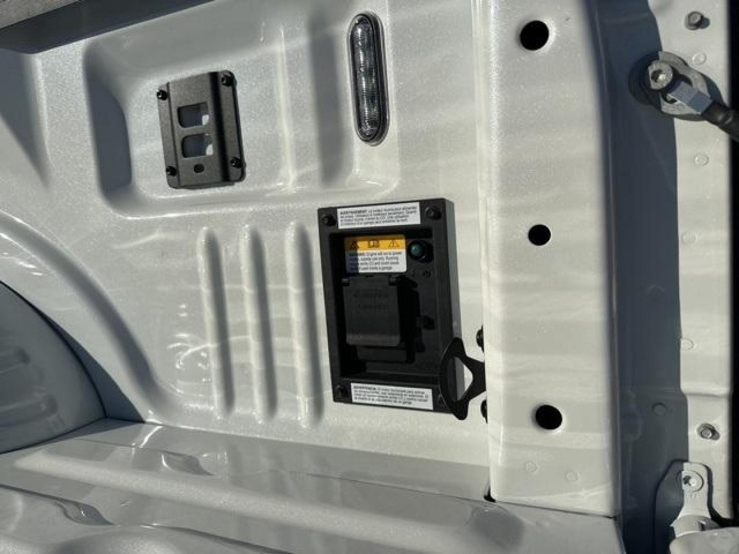 2026 Star White Metallic Tri-Coat /40 Console 40 Seat Ford F-350SD King Ranch (1FT8W3BM8TE) with an 6.7L High Output Power Stroke V8 Diesel engine, Automatic transmission, located at 1105 E Mulberry, Kaufman, TX, 75142, (972) 962-2151, 32.589550, -96.300926 - $4,548 off MSRP!<br><br>4WD.<br>Star White Metallic Tri-Coat 2026 Ford F-350SD 4D Crew Cab King Ranch 4WD 10-Speed Automatic 6.7L High Output Power Stroke V8 Diesel - Photo#18