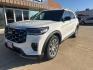 2026 White Metallic /Mojave Dusk/Onyx Ford Explorer Platinum (1FMUK7HH2TG) with an 2.3L EcoBoost I-4 engine, Automatic transmission, located at 1105 E Mulberry, Kaufman, TX, 75142, (972) 962-2151, 32.589550, -96.300926 - Recent Arrival! $1,000 off MSRP!<br><br><br>White Metallic 2026 Ford Explorer 4D Sport Utility Platinum RWD 10-Speed Automatic 2.3L EcoBoost I-4 20/29 City/Highway MPG<br><br>20/29 City/Highway MPG Price includes: $1000 - Retail Customer Cash. Exp. 01/05/2026 - Photo#1