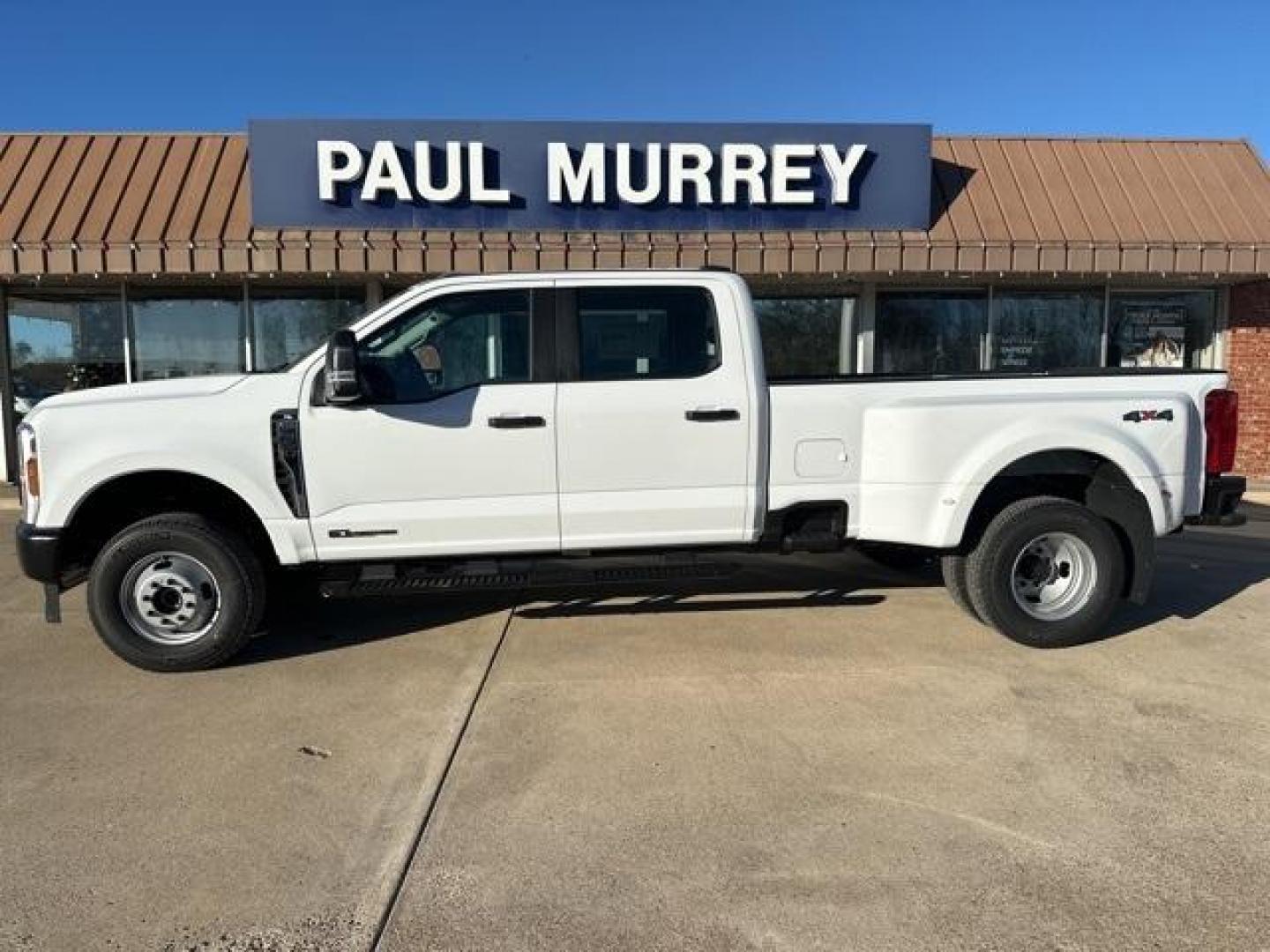 2026 Ford F-350 Super Duty XL's photo