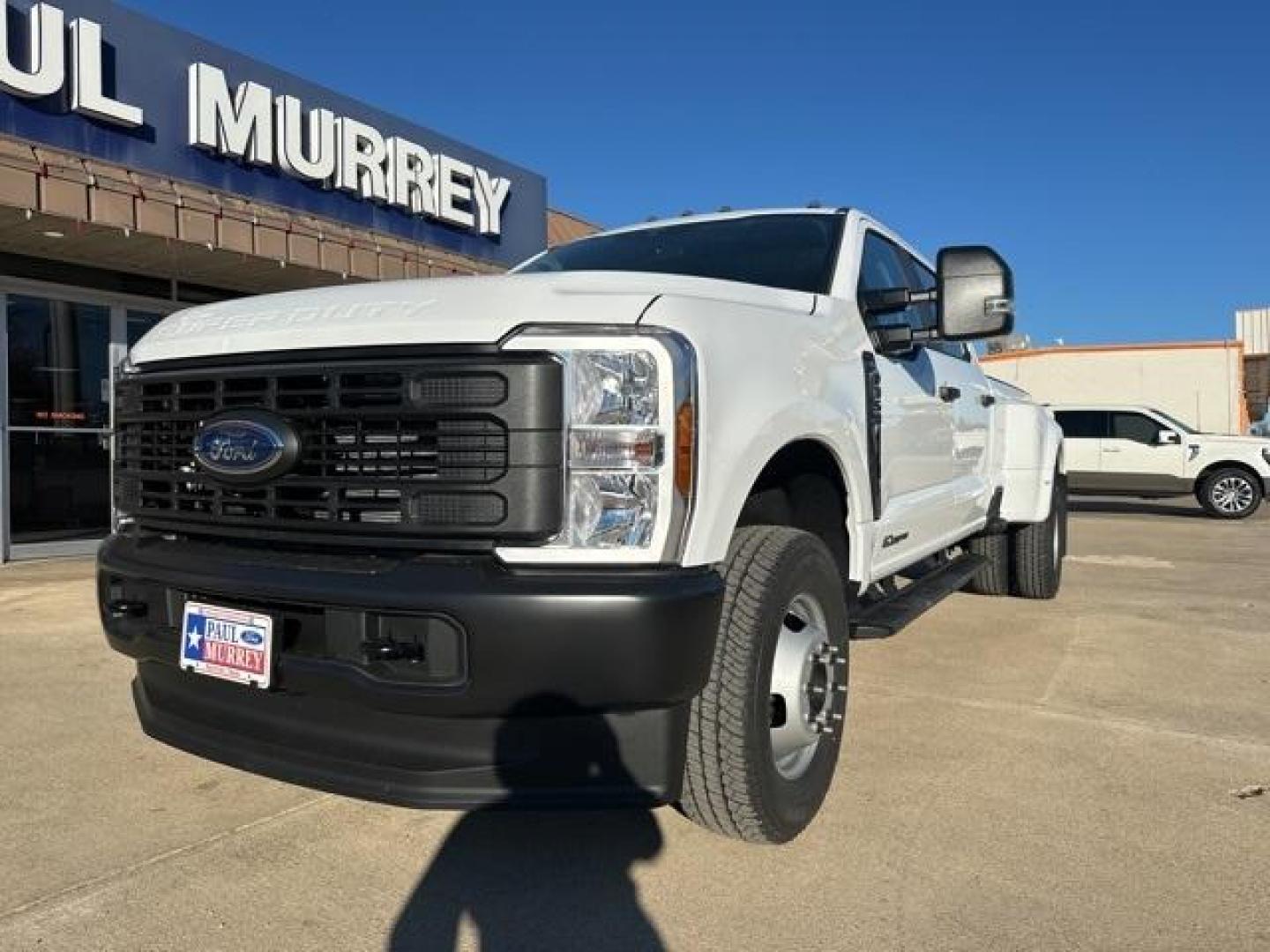 2026 Oxford White /Medium Dark Slate Ford F-350SD XL (1FT8W3DT9TE) with an Power Stroke 6.7L V8 DI 32V OHV Turbodiesel engine, Automatic transmission, located at 1105 E Mulberry, Kaufman, TX, 75142, (972) 962-2151, 32.589550, -96.300926 - Recent Arrival!<br><br>4WD.<br>Oxford White 2026 Ford F-350SD 4D Crew Cab XL DRW 4WD 10-Speed Automatic Power Stroke 6.7L V8 DI 32V OHV Turbodiesel - Photo#1