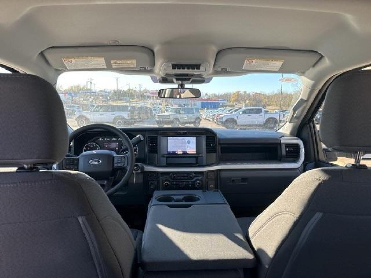 2026 Oxford White /Medium Dark Slate Ford F-350SD XL (1FT8W3DT9TE) with an Power Stroke 6.7L V8 DI 32V OHV Turbodiesel engine, Automatic transmission, located at 1105 E Mulberry, Kaufman, TX, 75142, (972) 962-2151, 32.589550, -96.300926 - Recent Arrival!<br><br>4WD.<br>Oxford White 2026 Ford F-350SD 4D Crew Cab XL DRW 4WD 10-Speed Automatic Power Stroke 6.7L V8 DI 32V OHV Turbodiesel - Photo#14