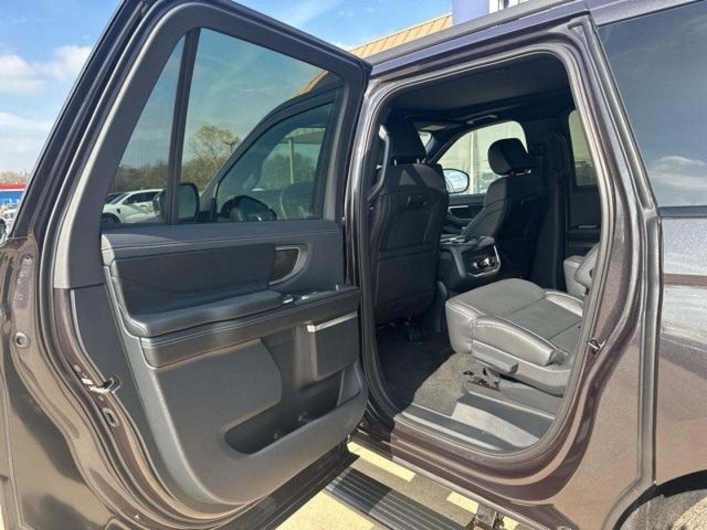 2025 Dark Matter Gray Metallic /Black Onyx Ford Expedition Max Platinum (1FMJK1M81SE) with an EcoBoost 3.5L V6 GTDi DOHC 24V Twin Turbocharged engine, Automatic transmission, located at 1105 E Mulberry, Kaufman, TX, 75142, (972) 962-2151, 32.589550, -96.300926 - $1,000 off MSRP!<br><br><br>Dark Matter Gray Metallic 2025 Ford Expedition Max 4D Sport Utility Platinum 4WD 10-Speed Automatic EcoBoost 3.5L V6 GTDi DOHC 24V Twin Turbocharged Price includes: $1000 - Final Days Mega Bonus Cash. Exp. 01/02/2026 - Photo#14