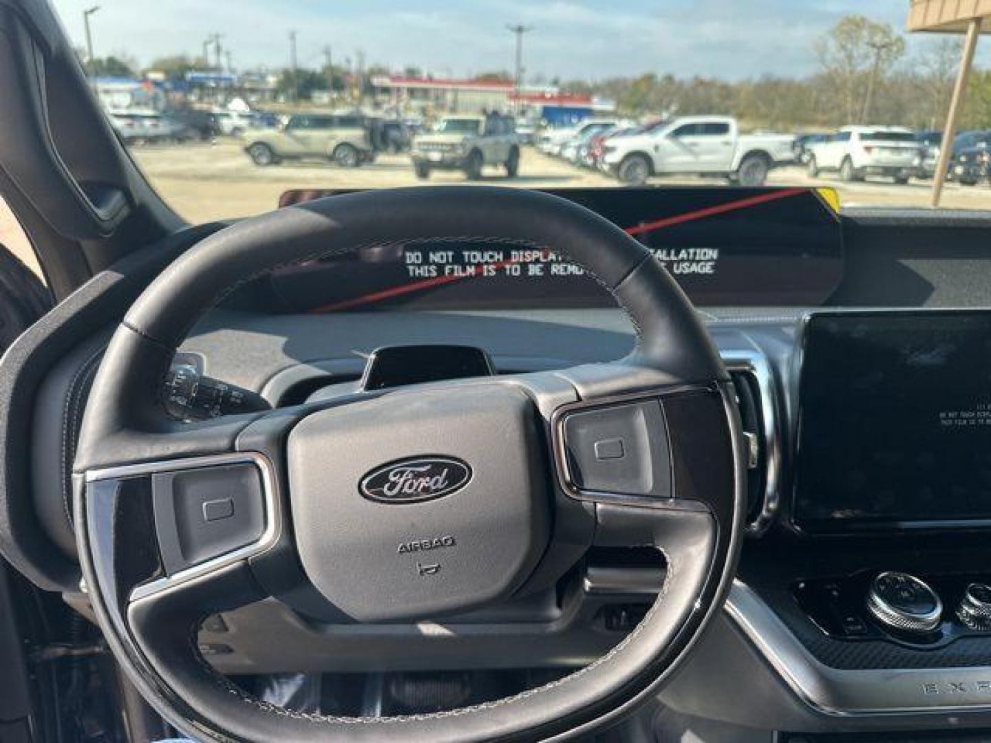 2025 Gray Metallic /Black Onyx Ford Expedition Max Platinum (1FMJK1M81SE) with an EcoBoost 3.5L V6 GTDi DOHC 24V Twin Turbocharged engine, Automatic transmission, located at 1105 E Mulberry, Kaufman, TX, 75142, (972) 962-2151, 32.589550, -96.300926 - $2,761 off MSRP!<br><br><br>Dark Matter Gray Metallic 2025 Ford Expedition Max 4D Sport Utility Platinum 4WD 10-Speed Automatic EcoBoost 3.5L V6 GTDi DOHC 24V Twin Turbocharged - Photo#8