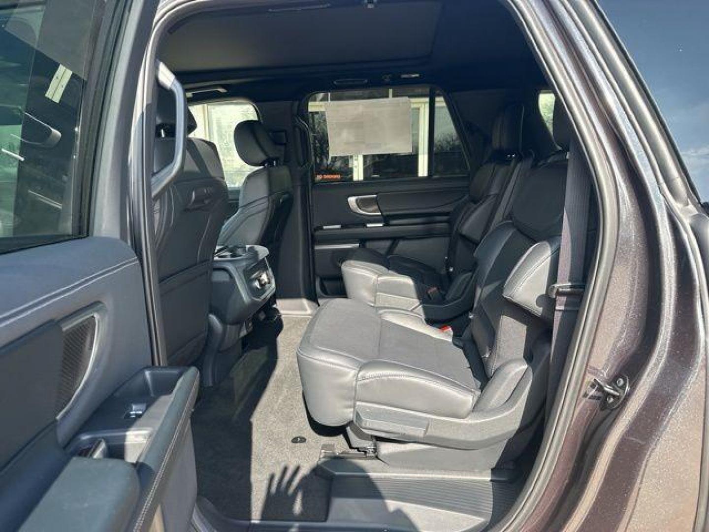2025 Gray Metallic /Black Onyx Ford Expedition Max Platinum (1FMJK1M81SE) with an EcoBoost 3.5L V6 GTDi DOHC 24V Twin Turbocharged engine, Automatic transmission, located at 1105 E Mulberry, Kaufman, TX, 75142, (972) 962-2151, 32.589550, -96.300926 - $2,761 off MSRP!<br><br><br>Dark Matter Gray Metallic 2025 Ford Expedition Max 4D Sport Utility Platinum 4WD 10-Speed Automatic EcoBoost 3.5L V6 GTDi DOHC 24V Twin Turbocharged - Photo#15