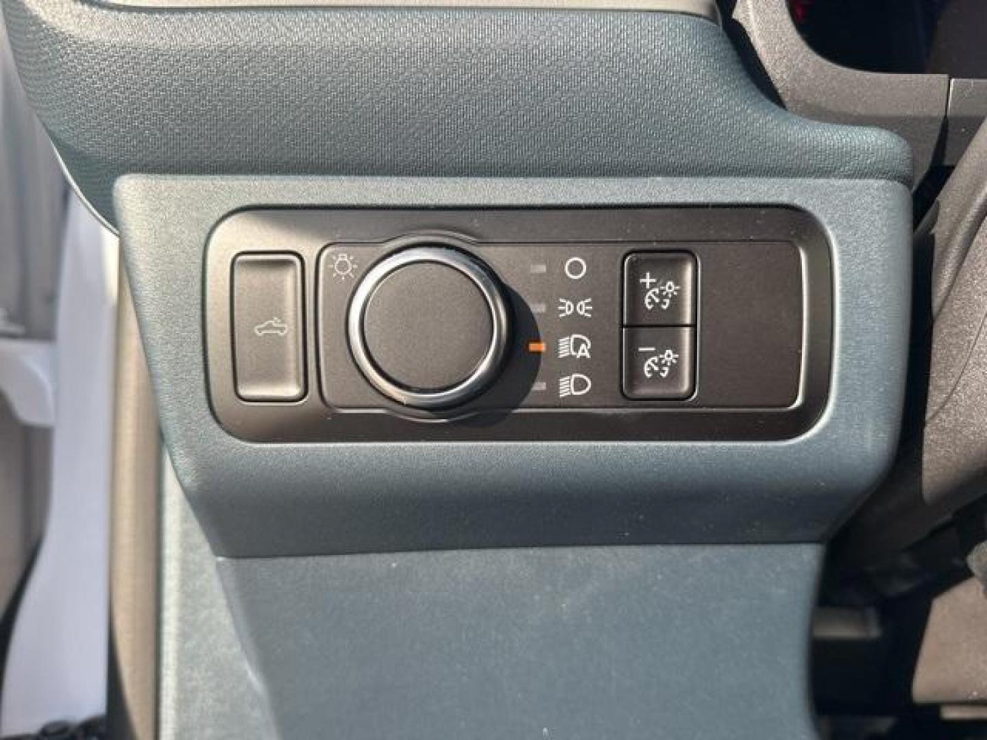 2026 Oxford White /Ebony Ford Maverick XL (3FTTW8BA3TR) with an EcoBoost 2.0L I4 GTDi DOHC Turbocharged VCT engine, Automatic transmission, located at 1105 E Mulberry, Kaufman, TX, 75142, (972) 962-2151, 32.589550, -96.300926 - Priced below KBB Fair Purchase Price!<br><br><br>Oxford White 2026 Ford Maverick 4D Crew Cab XL AWD 8-Speed Automatic EcoBoost 2.0L I4 GTDi DOHC Turbocharged VCT 22/30 City/Highway MPG<br><br>22/30 City/Highway MPG - Photo#11