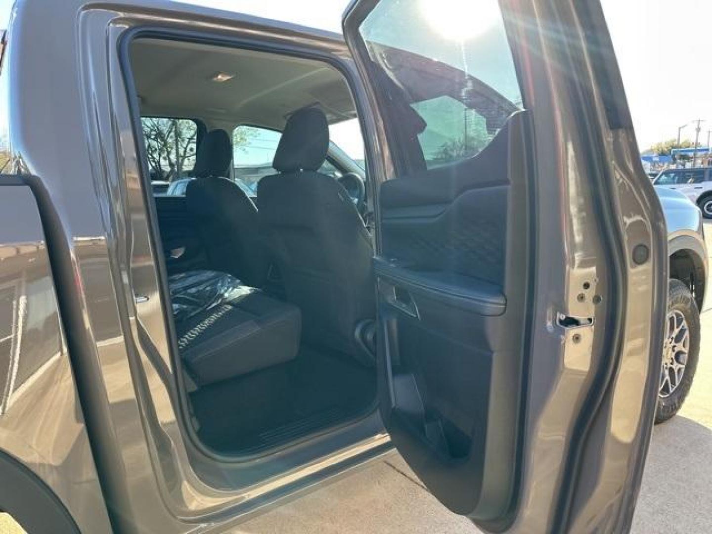 2025 Gray /Ebony Ford Ranger XLT (1FTER4GH6SL) with an EcoBoost 2.3L I4 GTDi DOHC Turbocharged VCT engine, Automatic transmission, located at 1105 E Mulberry, Kaufman, TX, 75142, (972) 962-2151, 32.589550, -96.300926 - Recent Arrival! $3,000 off MSRP! Priced below KBB Fair Purchase Price!<br><br><br>Gray 2025 Ford Ranger 4D Crew Cab XLT RWD 10-Speed Automatic EcoBoost 2.3L I4 GTDi DOHC Turbocharged VCT 21/25 City/Highway MPG Price includes: $1000 - Final Days Mega Bonus Cash. Exp. 01/02/2026 $2000 - Bonus Customer - Photo#15