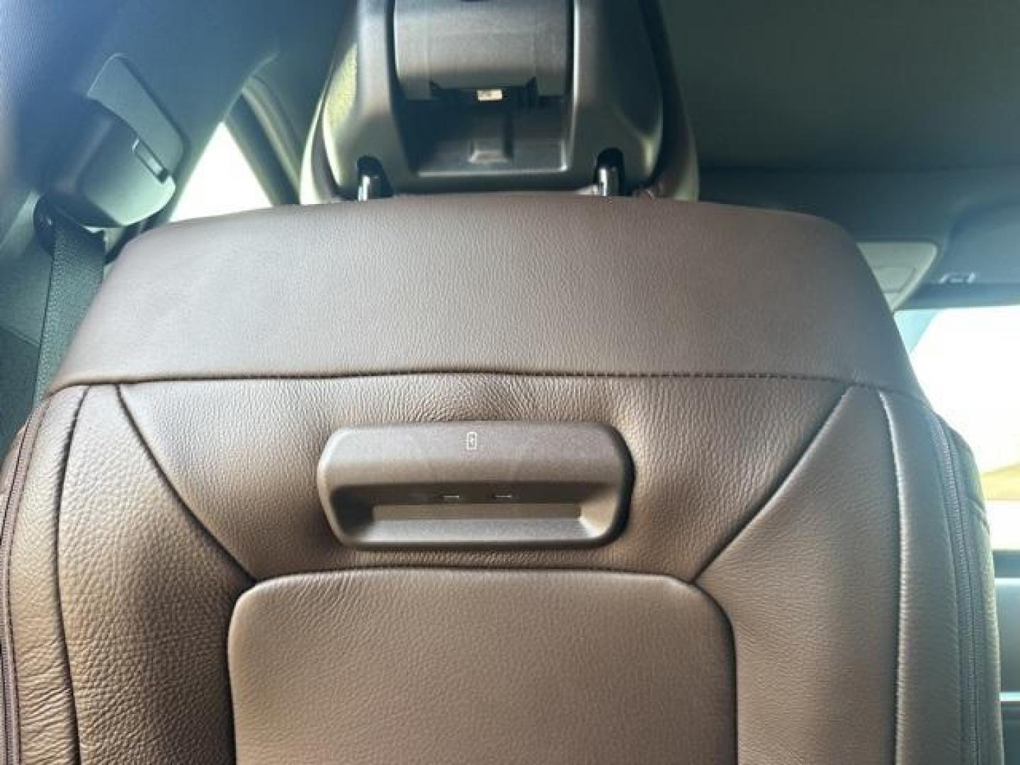 2026 White Metallic /Mesa Ford Expedition Max King Ranch (1FMJK1P84TE) with an EcoBoost 3.5L V6 GTDi DOHC 24V Twin Turbocharged engine, Automatic transmission, located at 1105 E Mulberry, Kaufman, TX, 75142, (972) 962-2151, 32.589550, -96.300926 - Star White Metallic Tri-Coat 2026 Ford Expedition Max 4D Sport Utility King Ranch 4WD 10-Speed Automatic EcoBoost 3.5L V6 GTDi DOHC 24V Twin Turbocharged - Photo#18