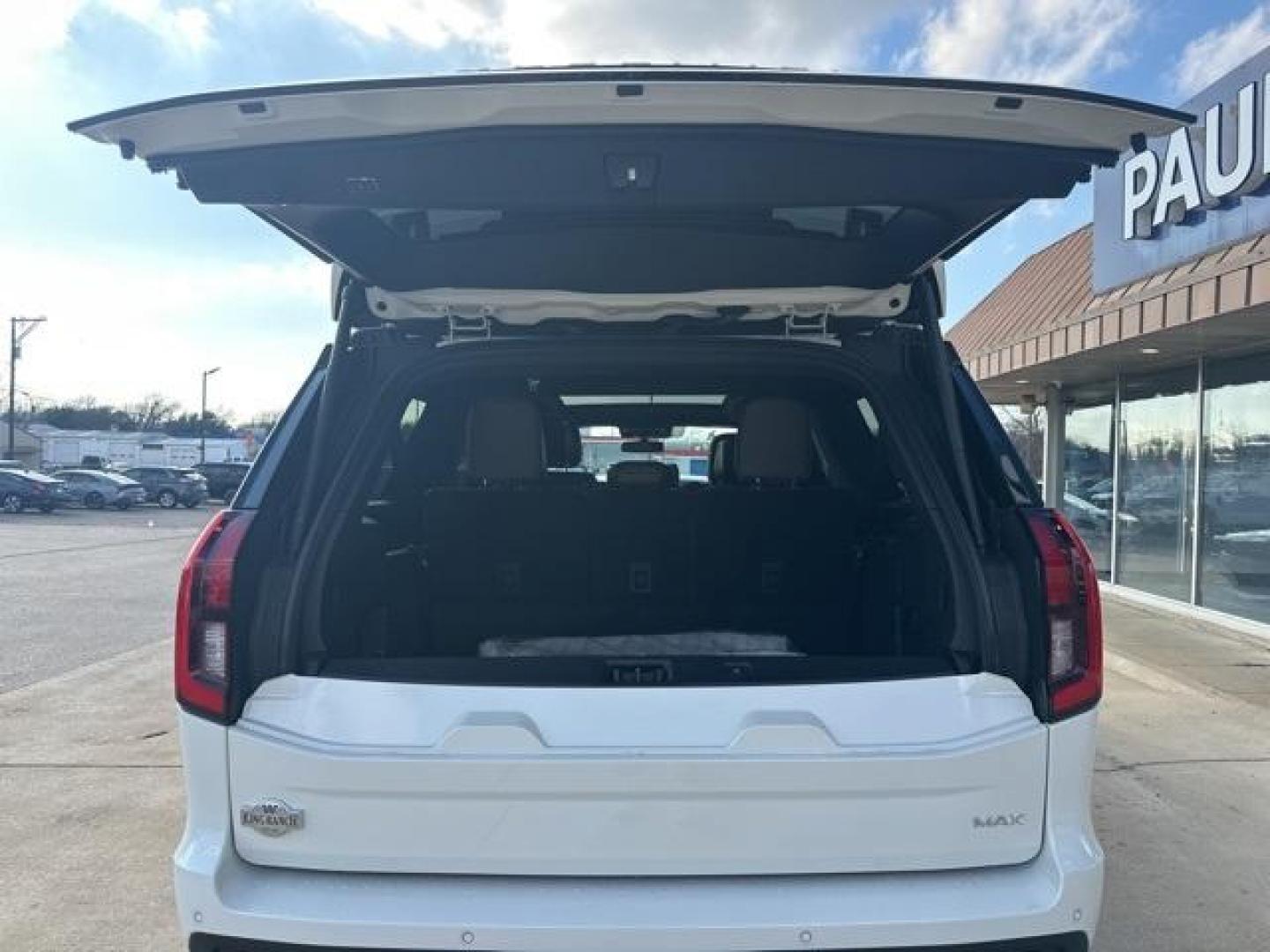 2026 White Metallic /Mesa Ford Expedition Max King Ranch (1FMJK1P84TE) with an EcoBoost 3.5L V6 GTDi DOHC 24V Twin Turbocharged engine, Automatic transmission, located at 1105 E Mulberry, Kaufman, TX, 75142, (972) 962-2151, 32.589550, -96.300926 - Star White Metallic Tri-Coat 2026 Ford Expedition Max 4D Sport Utility King Ranch 4WD 10-Speed Automatic EcoBoost 3.5L V6 GTDi DOHC 24V Twin Turbocharged - Photo#20