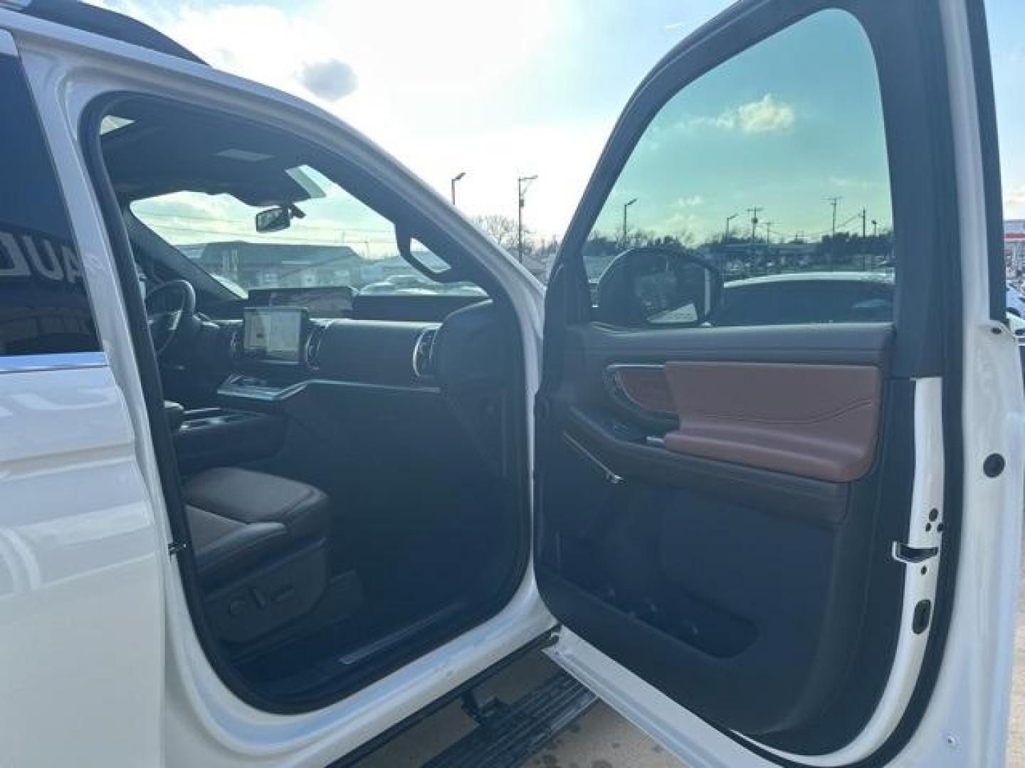 2026 White Metallic /Mesa Ford Expedition Max King Ranch (1FMJK1P84TE) with an EcoBoost 3.5L V6 GTDi DOHC 24V Twin Turbocharged engine, Automatic transmission, located at 1105 E Mulberry, Kaufman, TX, 75142, (972) 962-2151, 32.589550, -96.300926 - Star White Metallic Tri-Coat 2026 Ford Expedition Max 4D Sport Utility King Ranch 4WD 10-Speed Automatic EcoBoost 3.5L V6 GTDi DOHC 24V Twin Turbocharged - Photo#24