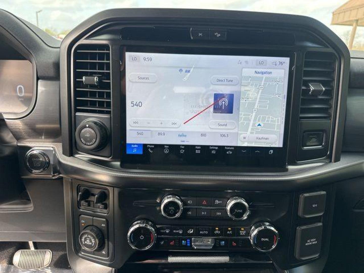 2025 Black Metallic /Black Ford F-150 Lariat (1FTFW5L8XSF) with an 3.5L V6 EcoBoost engine, Automatic transmission, located at 1105 E Mulberry, Kaufman, TX, 75142, (972) 962-2151, 32.589550, -96.300926 - $8,587 off MSRP!<br><br>4WD.<br>Agate Black Metallic 2025 Ford F-150 4D SuperCrew Lariat 4WD 10-Speed Automatic 3.5L V6 EcoBoost 18/23 City/Highway MPG Price includes: $1500 - Retail Bonus Cash. Exp. 04/30/2026 $2000 - Retail Customer Cash. Exp. 04/30/2026 - Photo#9