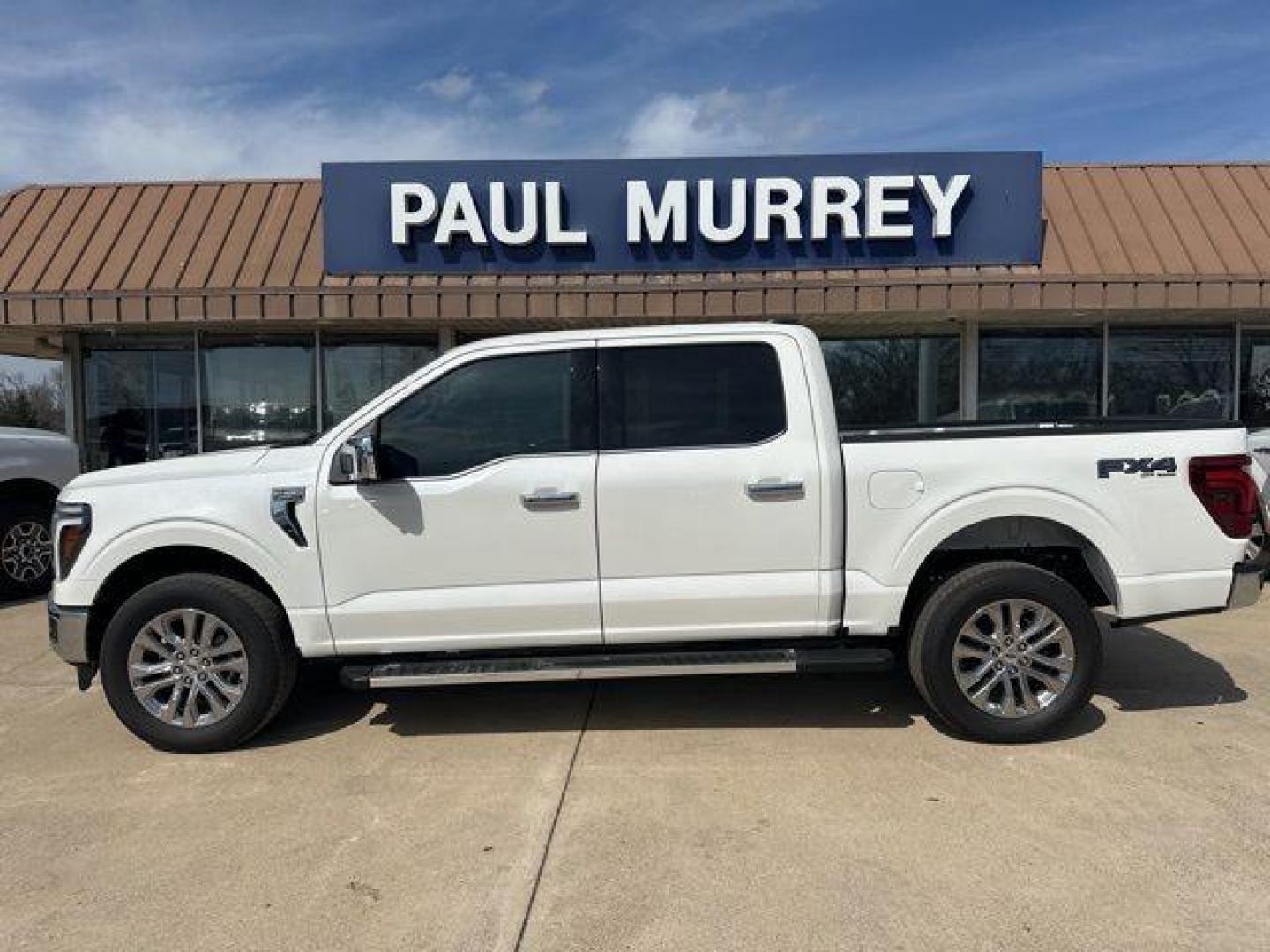 2025 White Metallic /Black Ford F-150 Lariat (1FTFW5L84SF) with an 3.5L V6 EcoBoost engine, Automatic transmission, located at 1105 E Mulberry, Kaufman, TX, 75142, (972) 962-2151, 32.589550, -96.300926 - $4,904 off MSRP!<br><br>4WD.<br>Star White Metallic Tri-Coat 2025 Ford F-150 4D SuperCrew Lariat 4WD 10-Speed Automatic 3.5L V6 EcoBoost 18/23 City/Highway MPG - Photo#0