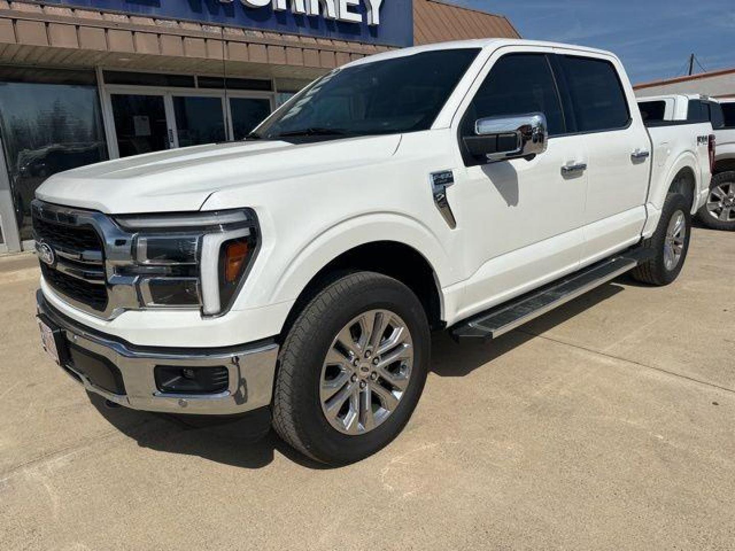 2025 White Metallic /Black Ford F-150 Lariat (1FTFW5L84SF) with an 3.5L V6 EcoBoost engine, Automatic transmission, located at 1105 E Mulberry, Kaufman, TX, 75142, (972) 962-2151, 32.589550, -96.300926 - $4,904 off MSRP!<br><br>4WD.<br>Star White Metallic Tri-Coat 2025 Ford F-150 4D SuperCrew Lariat 4WD 10-Speed Automatic 3.5L V6 EcoBoost 18/23 City/Highway MPG - Photo#1