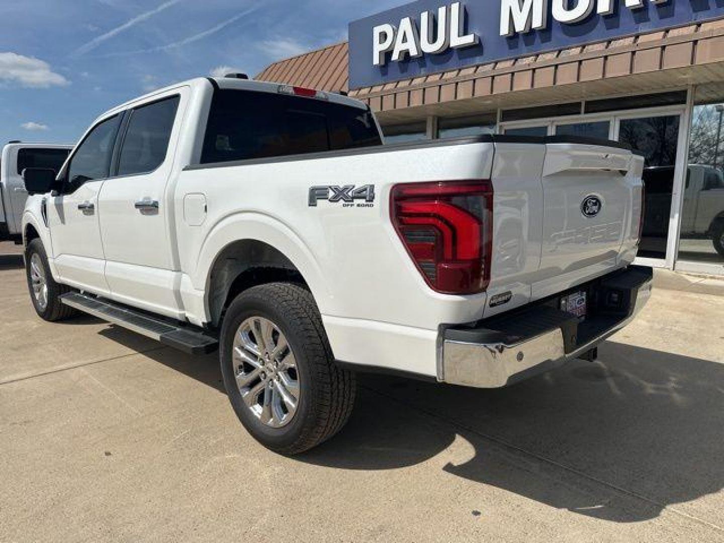 2025 White Metallic /Black Ford F-150 Lariat (1FTFW5L84SF) with an 3.5L V6 EcoBoost engine, Automatic transmission, located at 1105 E Mulberry, Kaufman, TX, 75142, (972) 962-2151, 32.589550, -96.300926 - $4,904 off MSRP!<br><br>4WD.<br>Star White Metallic Tri-Coat 2025 Ford F-150 4D SuperCrew Lariat 4WD 10-Speed Automatic 3.5L V6 EcoBoost 18/23 City/Highway MPG - Photo#2