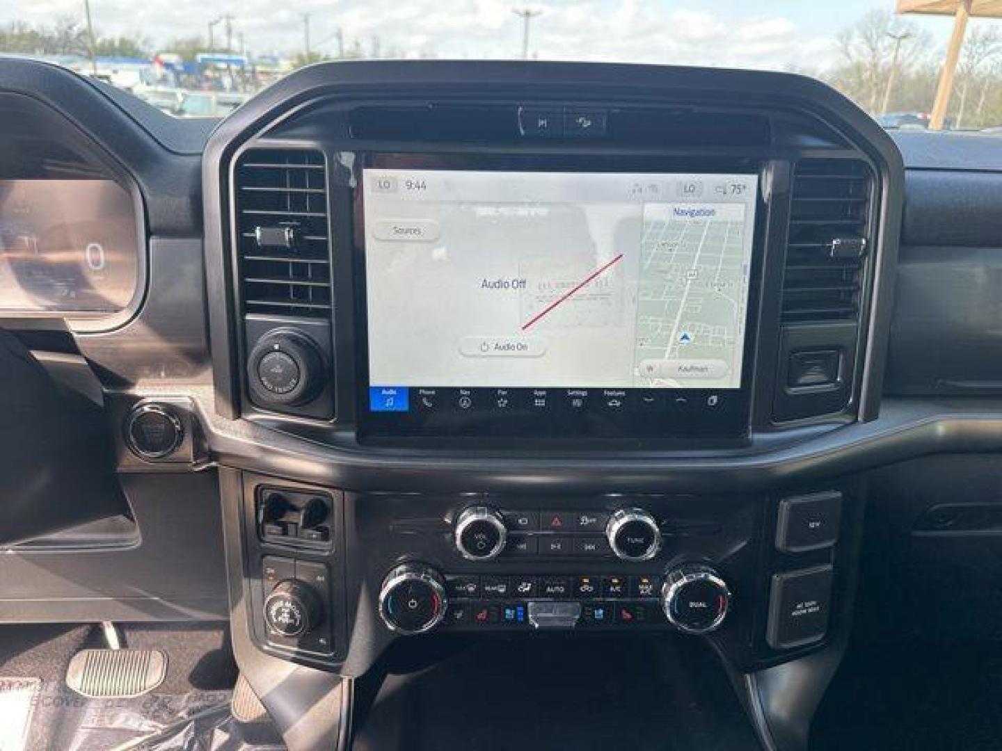 2025 Gray Metallic /Black Ford F-150 Lariat (1FTFW5L88SF) with an 3.5L V6 EcoBoost engine, Automatic transmission, located at 1105 E Mulberry, Kaufman, TX, 75142, (972) 962-2151, 32.589550, -96.300926 - $8,587 off MSRP!<br><br>4WD.<br>Carbonized Gray Metallic 2025 Ford F-150 4D SuperCrew Lariat 4WD 10-Speed Automatic 3.5L V6 EcoBoost 18/23 City/Highway MPG Price includes: $1000 - Employee Pricing Retail Bonus Cash. Exp. 07/06/2026 $2500 - Employee Pricing Retail Customer Cash. Exp. 07/06/2026 - Photo#9