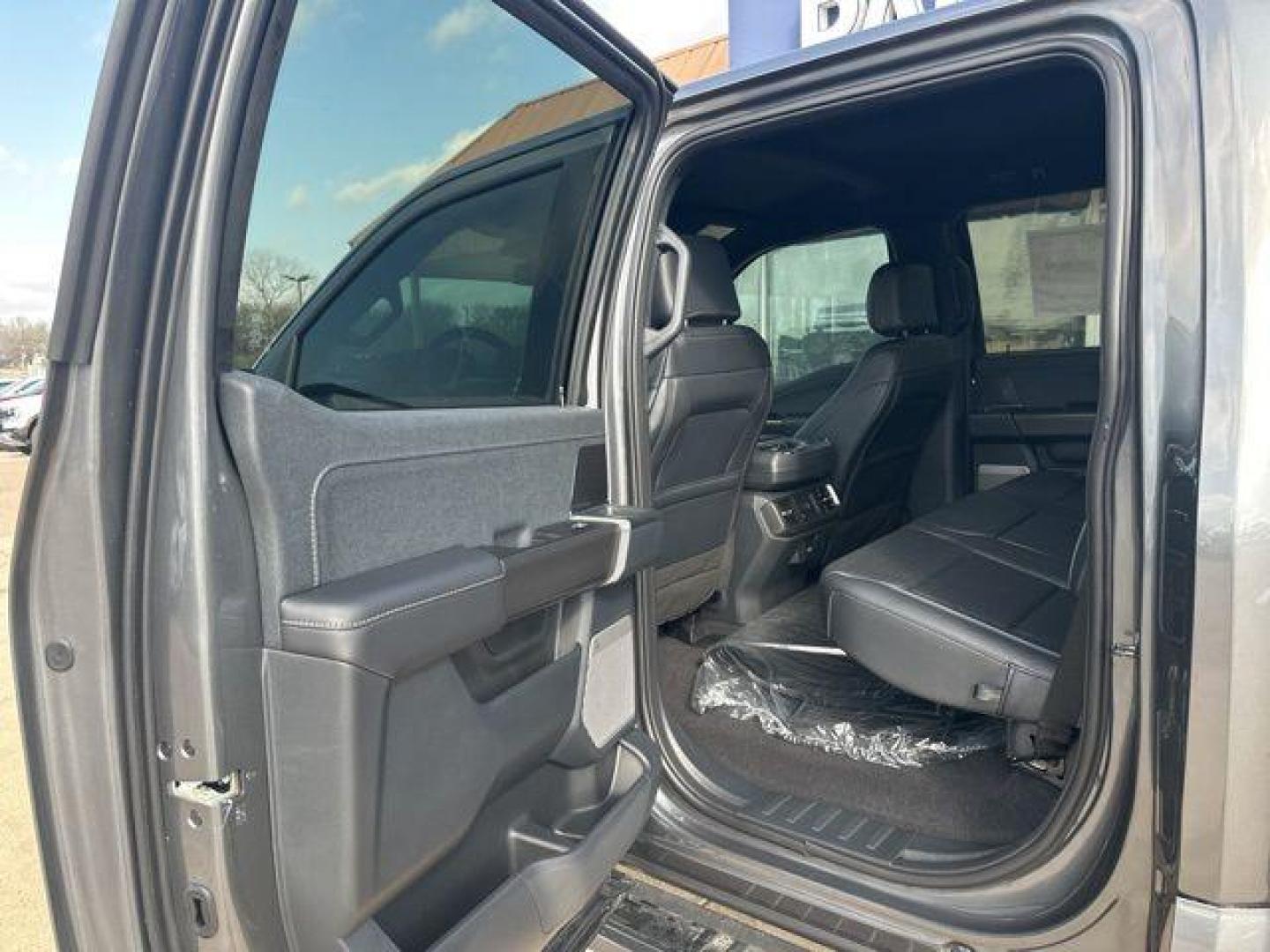 2025 Gray Metallic /Black Ford F-150 Lariat (1FTFW5L88SF) with an 3.5L V6 EcoBoost engine, Automatic transmission, located at 1105 E Mulberry, Kaufman, TX, 75142, (972) 962-2151, 32.589550, -96.300926 - $8,587 off MSRP!<br><br>4WD.<br>Carbonized Gray Metallic 2025 Ford F-150 4D SuperCrew Lariat 4WD 10-Speed Automatic 3.5L V6 EcoBoost 18/23 City/Highway MPG Price includes: $1000 - Employee Pricing Retail Bonus Cash. Exp. 07/06/2026 $2500 - Employee Pricing Retail Customer Cash. Exp. 07/06/2026 - Photo#11