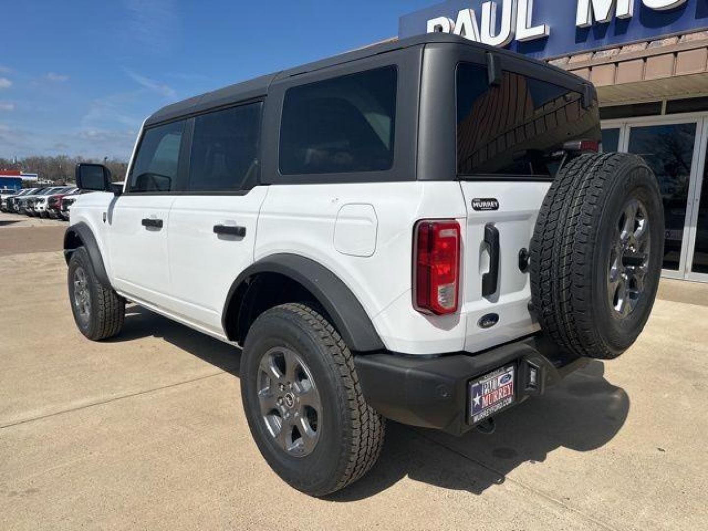2025 Oxford White /Dark Gray W/Black Onyx Ford Bronco Big Bend (1FMDE7BH8SL) with an 2.3L EcoBoost I-4 engine, Automatic transmission, located at 1105 E Mulberry, Kaufman, TX, 75142, (972) 962-2151, 32.589550, -96.300926 - $4,505 off MSRP! Priced below KBB Fair Purchase Price!<br><br><br>Oxford White 2025 Ford Bronco 4D Sport Utility Big Bend 4WD 10-Speed Automatic 2.3L EcoBoost I-4 18/22 City/Highway MPG Price includes: $2750 - Retail Customer Cash. Exp. 04/30/2026 - Photo#2
