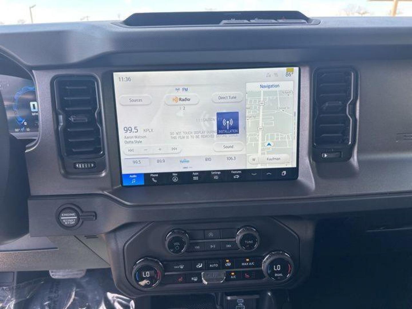 2025 Oxford White /Dark Gray W/Black Onyx Ford Bronco Big Bend (1FMDE7BH8SL) with an 2.3L EcoBoost I-4 engine, Automatic transmission, located at 1105 E Mulberry, Kaufman, TX, 75142, (972) 962-2151, 32.589550, -96.300926 - $4,505 off MSRP! Priced below KBB Fair Purchase Price!<br><br><br>Oxford White 2025 Ford Bronco 4D Sport Utility Big Bend 4WD 10-Speed Automatic 2.3L EcoBoost I-4 18/22 City/Highway MPG Price includes: $2750 - Retail Customer Cash. Exp. 04/30/2026 - Photo#10