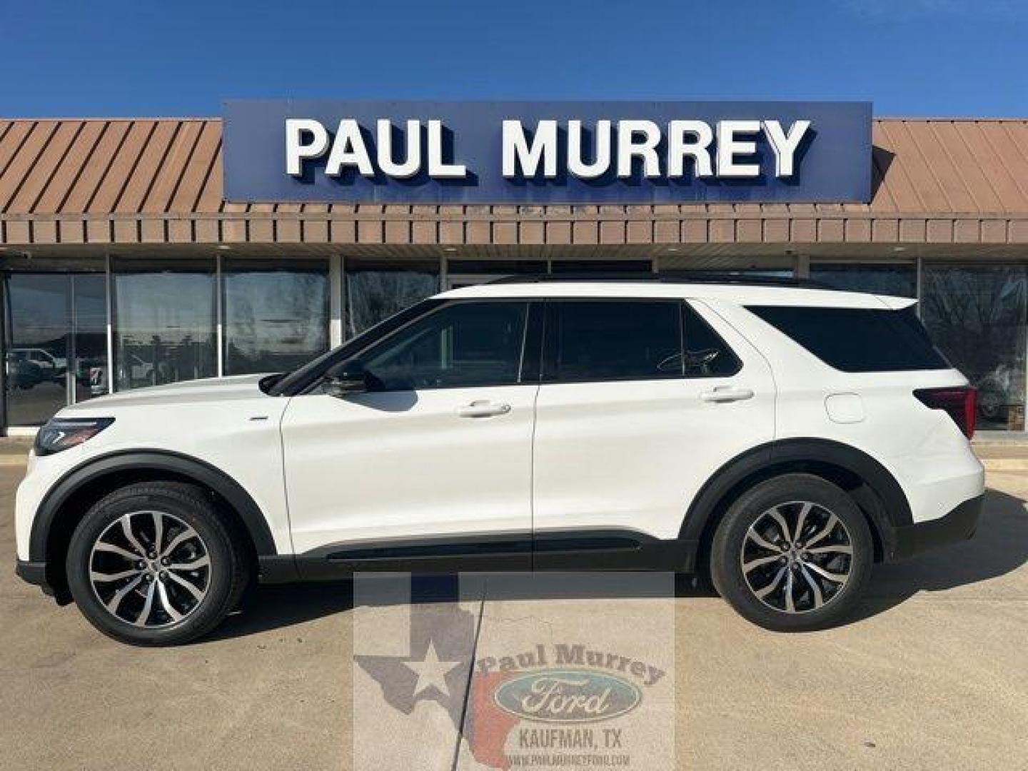 2026 White /Onyx Ford Explorer ST-Line (1FMUK7KHXTG) with an 2.3L EcoBoost I-4 engine, Automatic transmission, located at 1105 E Mulberry, Kaufman, TX, 75142, (972) 962-2151, 32.589550, -96.300926 - $3,500 off MSRP!<br><br><br>White 2026 Ford Explorer 4D Sport Utility ST-Line RWD 10-Speed Automatic 2.3L EcoBoost I-4 20/29 City/Highway MPG<br><br>20/29 City/Highway MPG Price includes: $3500 - Retail Customer Cash. Exp. 03/31/2026 - Photo#0