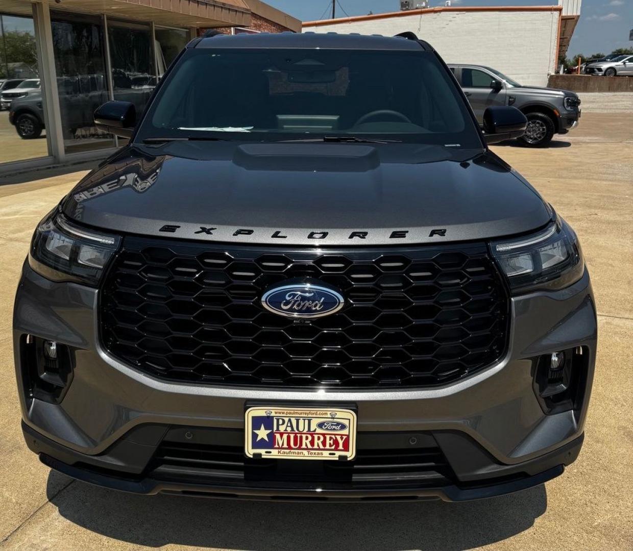 2026 Gray Metallic /Onyx Ford Explorer ST-Line (1FMUK7KH8TG) with an 2.3L EcoBoost I-4 engine, Automatic transmission, located at 1105 E Mulberry, Kaufman, TX, 75142, (972) 962-2151, 32.589550, -96.300926 - $4,500 off MSRP!<br><br><br>Gray Metallic 2026 Ford Explorer 4D Sport Utility ST-Line RWD 10-Speed Automatic 2.3L EcoBoost I-4 20/29 City/Highway MPG<br><br>20/29 City/Highway MPG Price includes: $1000 - SSE Down Payment Assistance. Exp. 08/31/2026 $3000 - Retail Customer Cash. Exp. 09/30/2026 $500- Photo#5