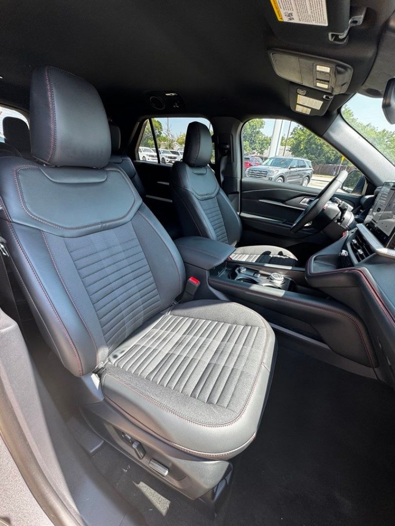 2026 Gray Metallic /Onyx Ford Explorer ST-Line (1FMUK7KH8TG) with an 2.3L EcoBoost I-4 engine, Automatic transmission, located at 1105 E Mulberry, Kaufman, TX, 75142, (972) 962-2151, 32.589550, -96.300926 - $4,500 off MSRP!<br><br><br>Gray Metallic 2026 Ford Explorer 4D Sport Utility ST-Line RWD 10-Speed Automatic 2.3L EcoBoost I-4 20/29 City/Highway MPG<br><br>20/29 City/Highway MPG Price includes: $1000 - SSE Down Payment Assistance. Exp. 08/31/2026 $3000 - Retail Customer Cash. Exp. 09/30/2026 $500- Photo#33