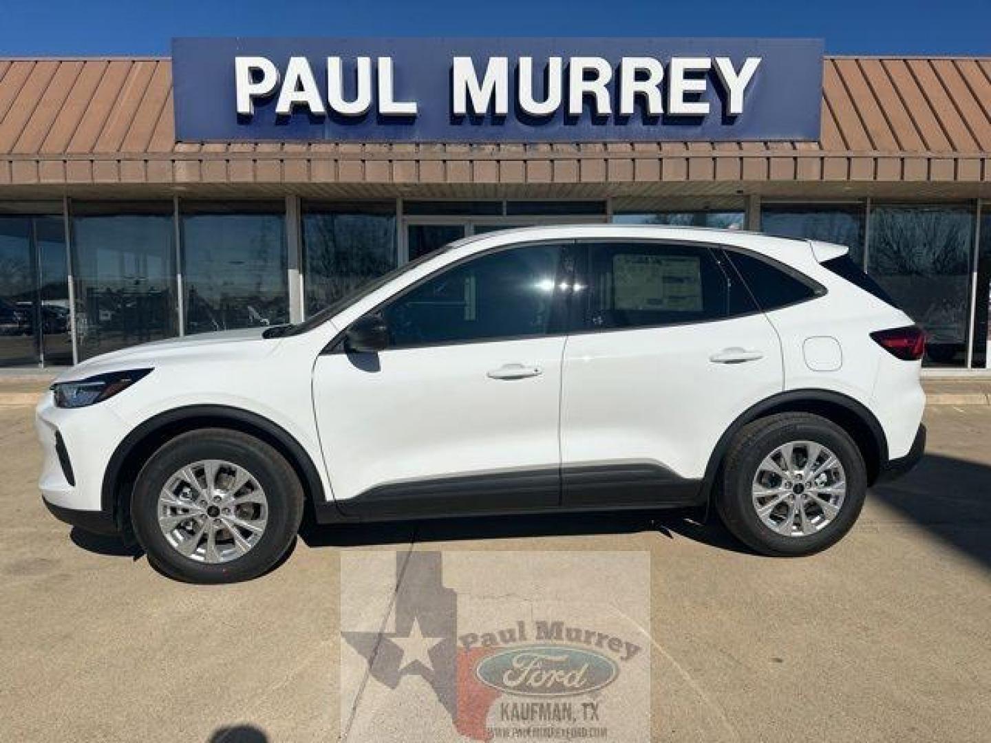 2026 White / Oxford White /Ebony Ford Escape Active (1FMCU0GN8TU) with an 1.5L EcoBoost engine, Automatic transmission, located at 1105 E Mulberry, Kaufman, TX, 75142, (972) 962-2151, 32.589550, -96.300926 - $3,500 off MSRP! Priced below KBB Fair Purchase Price!<br><br><br>White / Oxford White 2026 Ford Escape 4D Sport Utility Active FWD 8-Speed Automatic 1.5L EcoBoost 27/34 City/Highway MPG<br><br>27/34 City/Highway MPG Price includes: $1500 - Retail Customer Cash. Exp. 03/31/2026 $2000 - Bonus Custome - Photo#0