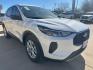 2026 Oxford White /Ebony Ford Escape Active (1FMCU0GN8TU) with an 1.5L EcoBoost engine, Automatic transmission, located at 1105 E Mulberry, Kaufman, TX, 75142, (972) 962-2151, 32.589550, -96.300926 - $2,000 off MSRP!<br><br><br>White / Oxford White 2026 Ford Escape 4D Sport Utility Active FWD 8-Speed Automatic 1.5L EcoBoost 27/34 City/Highway MPG<br><br>27/34 City/Highway MPG Price includes: $2000 - Employee Pricing Bonus Cash. Exp. 07/06/2026 - Photo#5